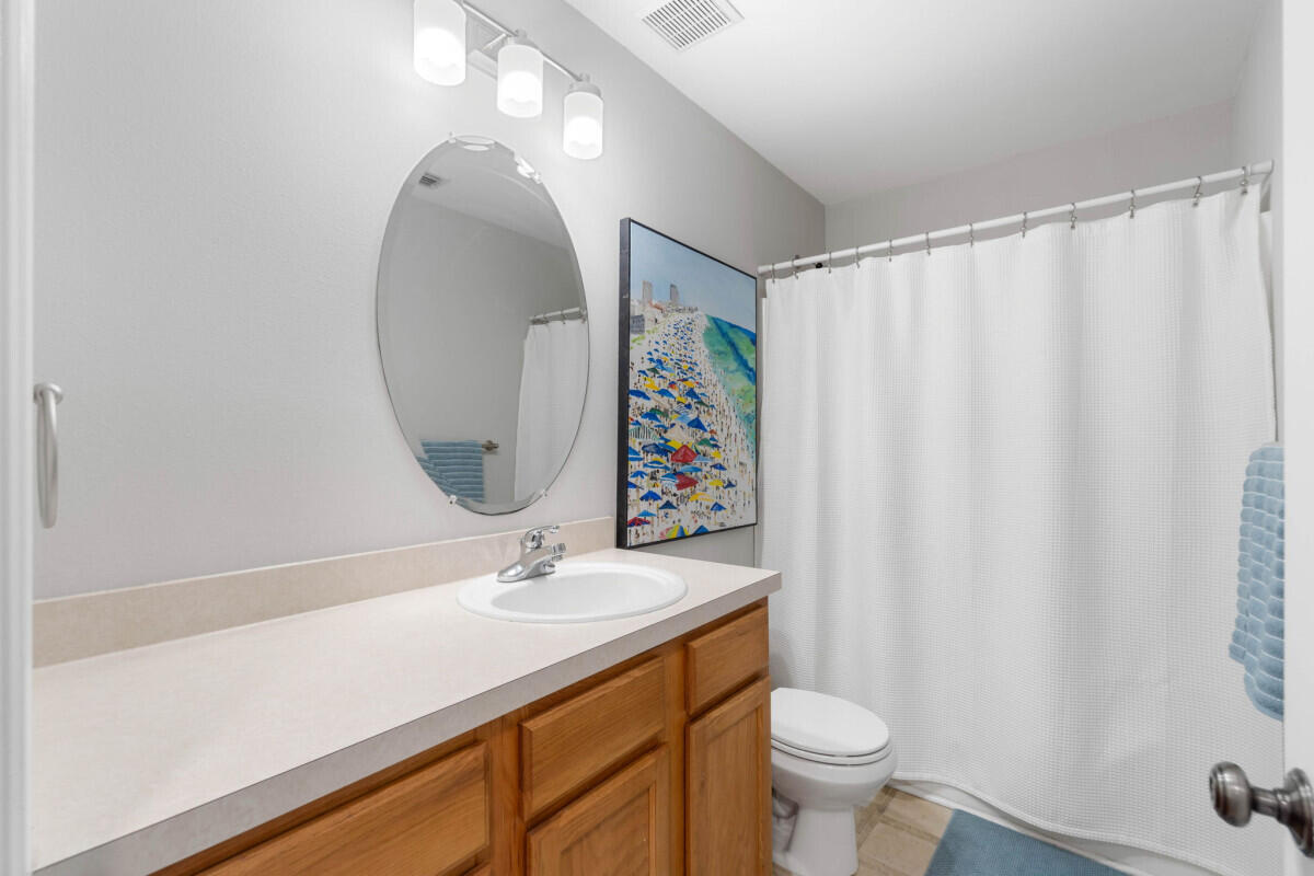 TWIN LAKES TOWNHOMES PH 2 - Residential