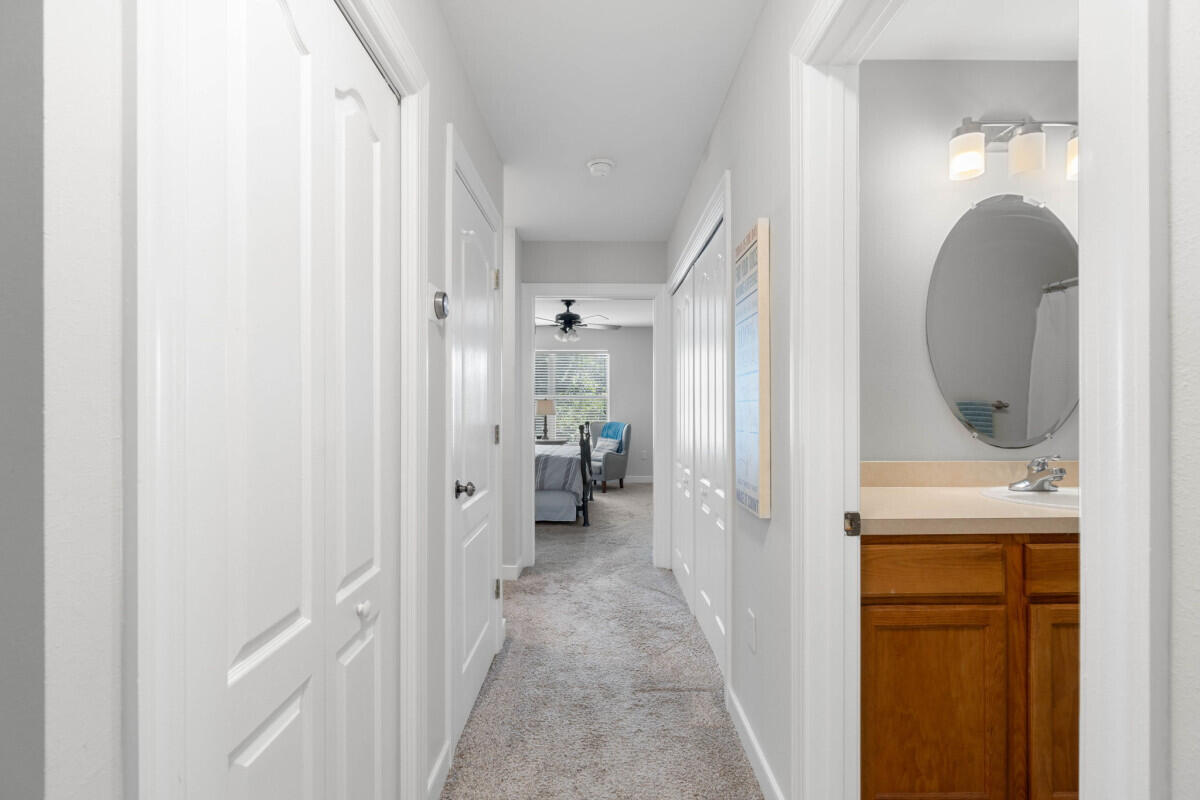 TWIN LAKES TOWNHOMES PH 2 - Residential