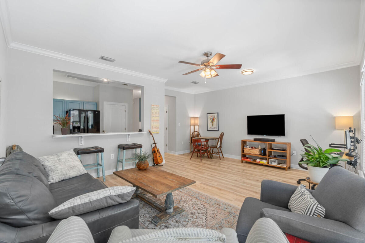 TWIN LAKES TOWNHOMES PH 2 - Residential