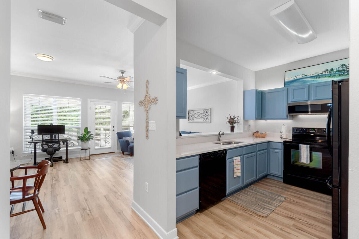 TWIN LAKES TOWNHOMES PH 2 - Residential