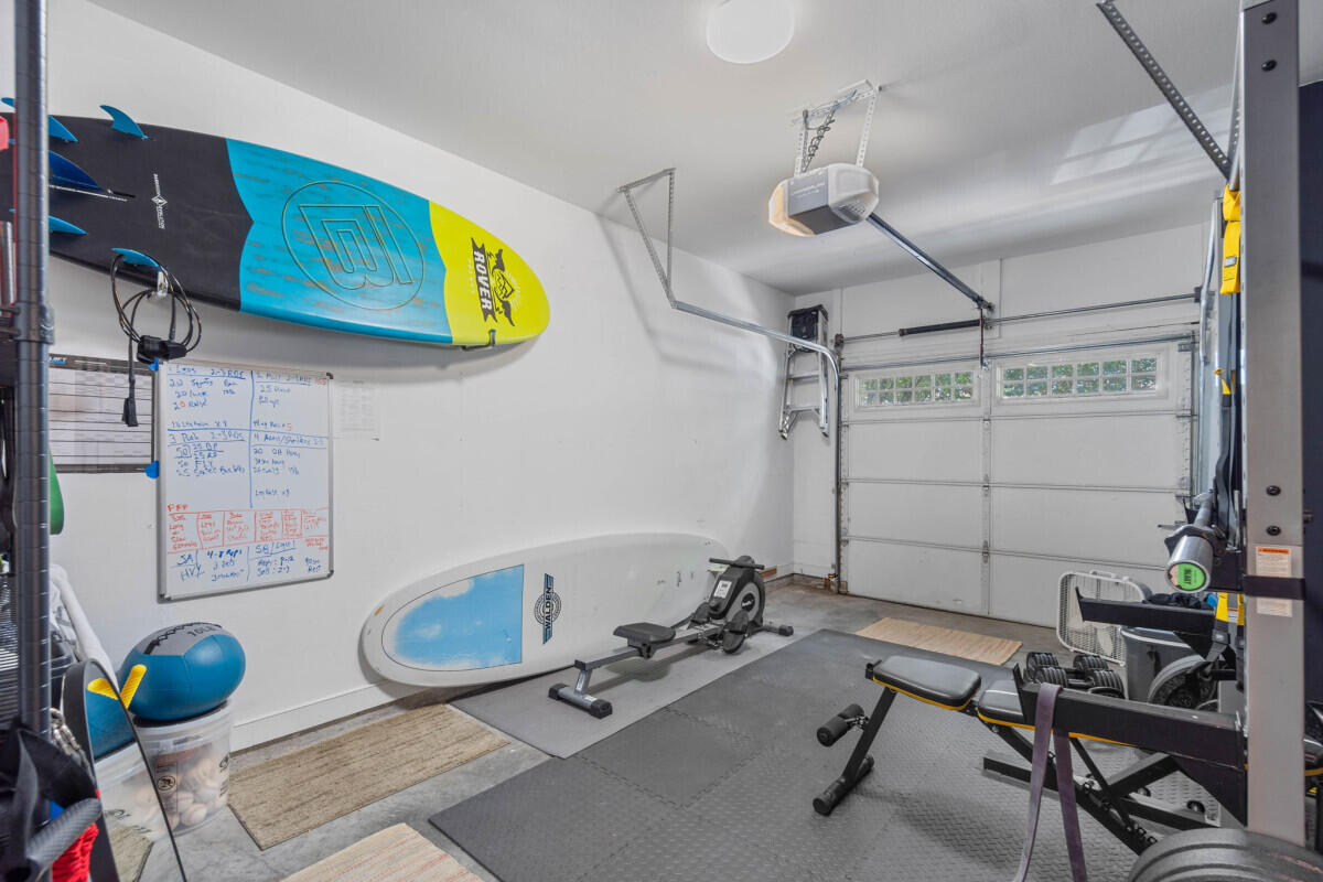 TWIN LAKES TOWNHOMES PH 2 - Residential