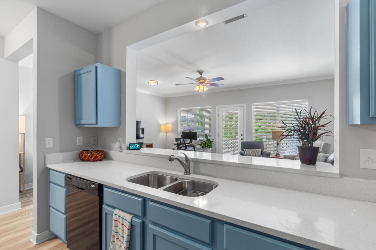 TWIN LAKES TOWNHOMES PH 2 - Residential