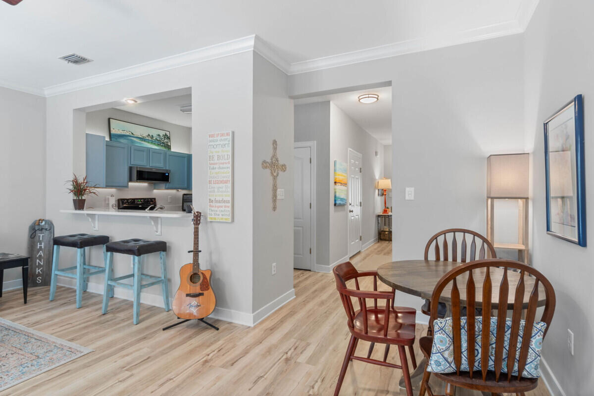 TWIN LAKES TOWNHOMES PH 2 - Residential