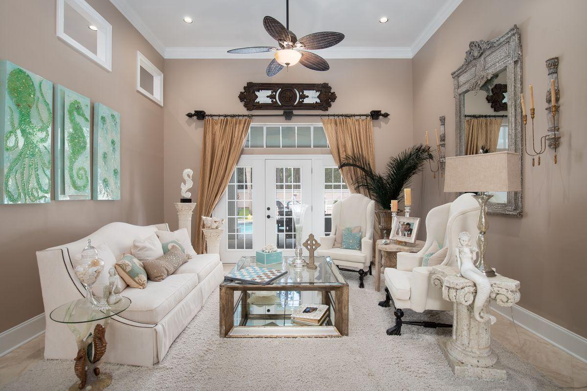 BAYTOWNE AVE EAST - Residential