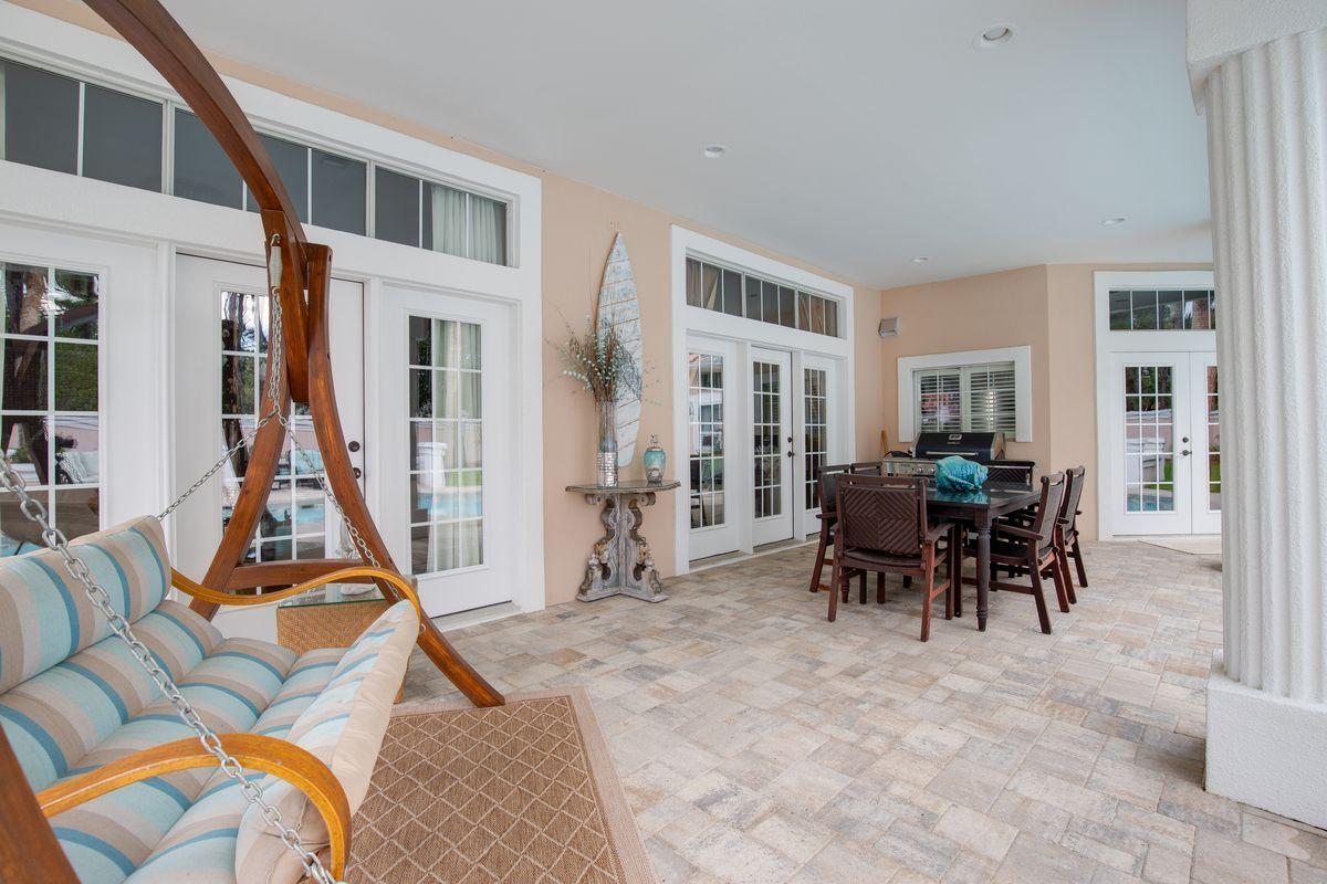 BAYTOWNE AVE EAST - Residential