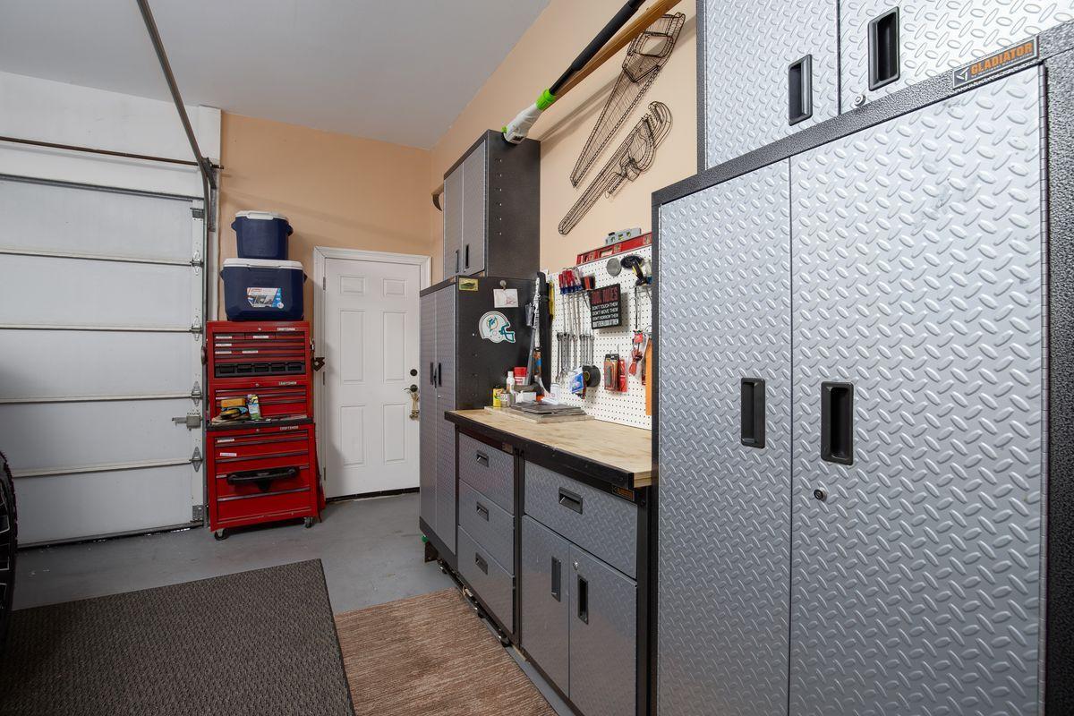 BAYTOWNE AVE EAST - Residential