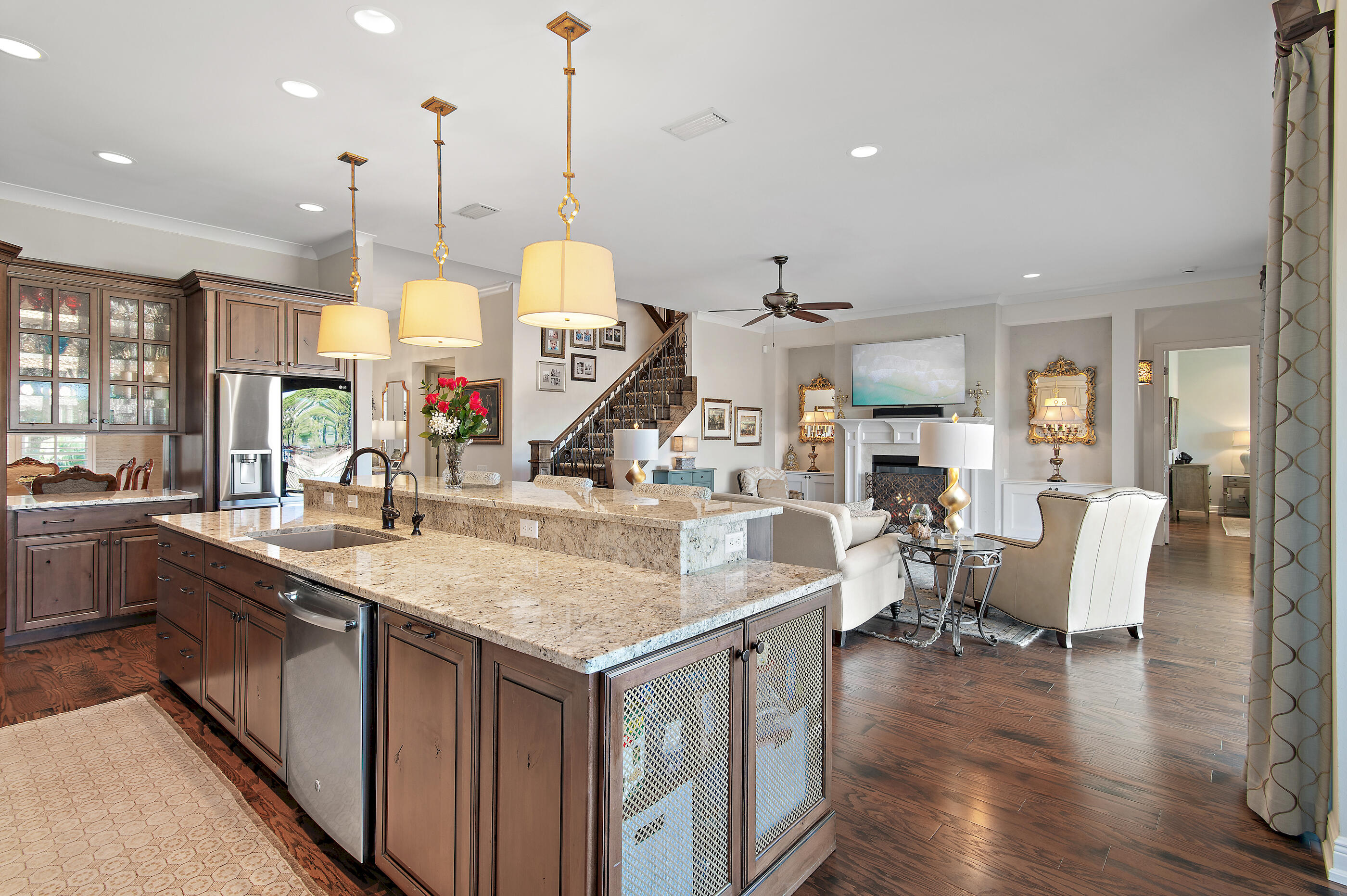 KELLY PLANTATION - Residential