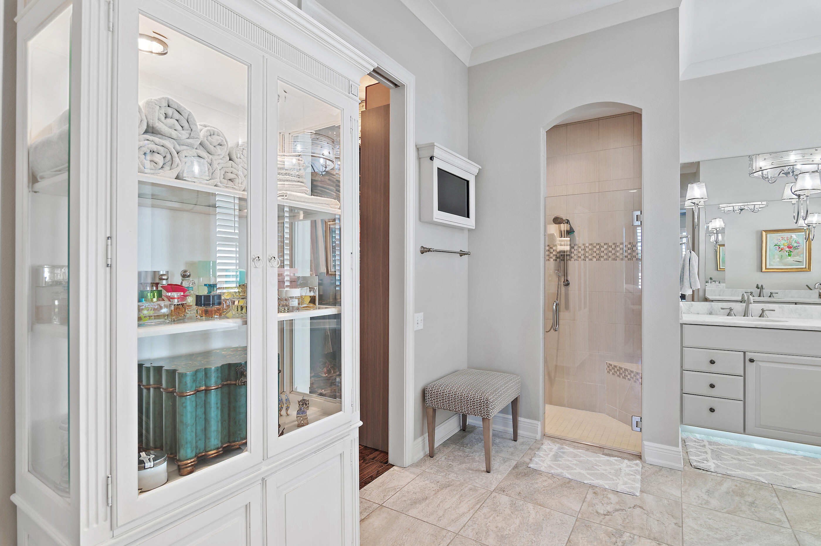 KELLY PLANTATION - Residential