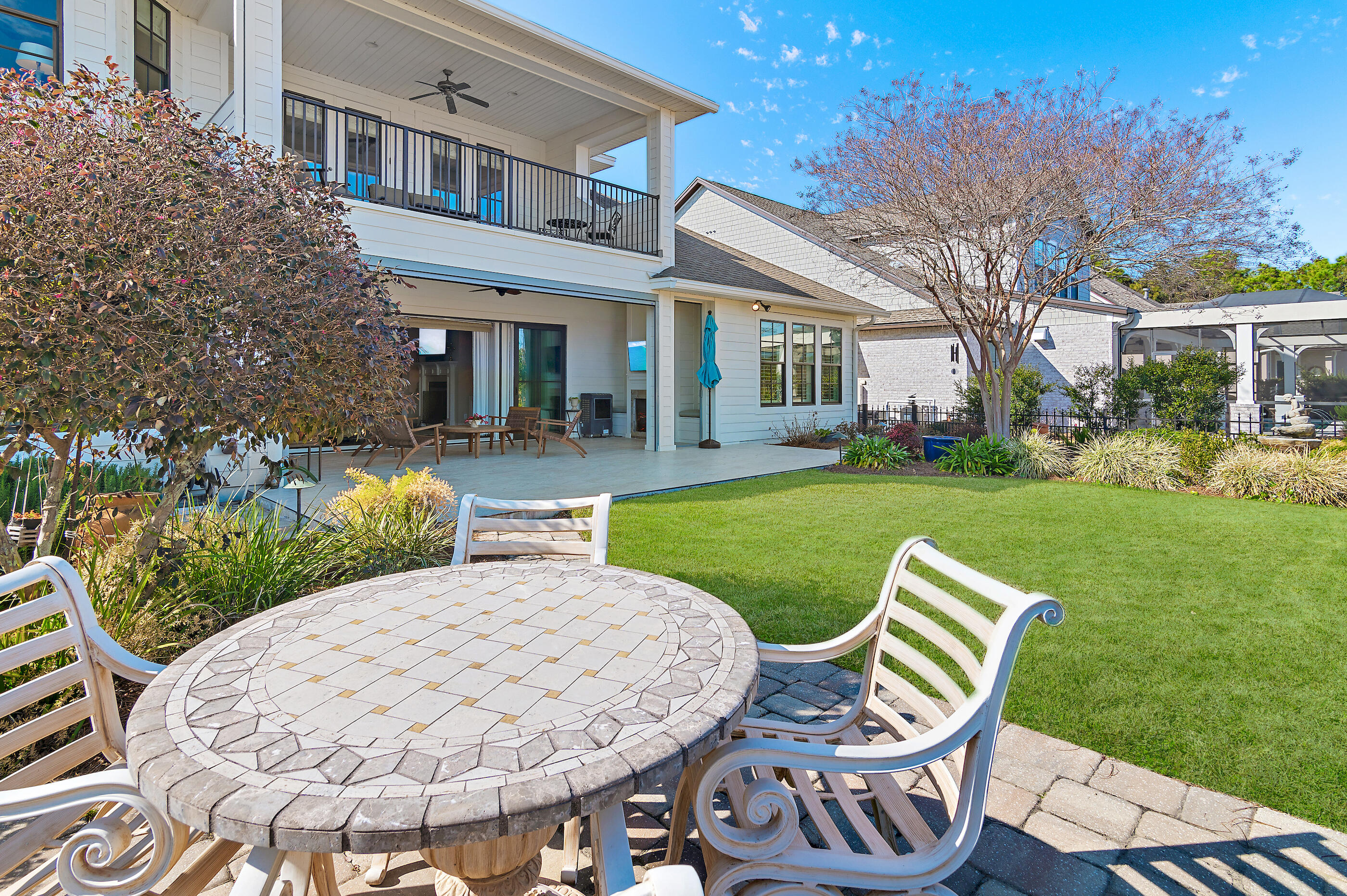 KELLY PLANTATION - Residential