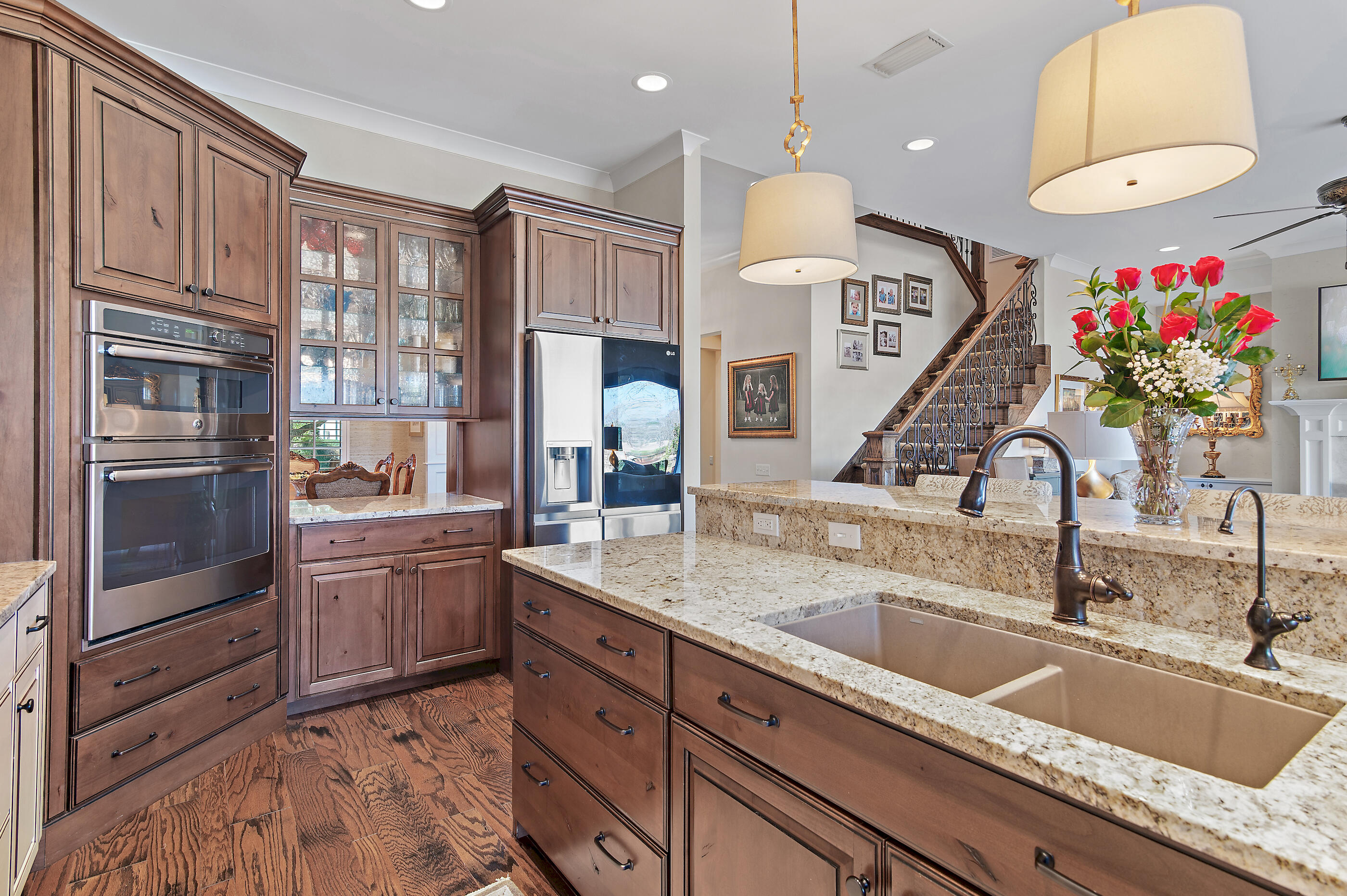 KELLY PLANTATION - Residential