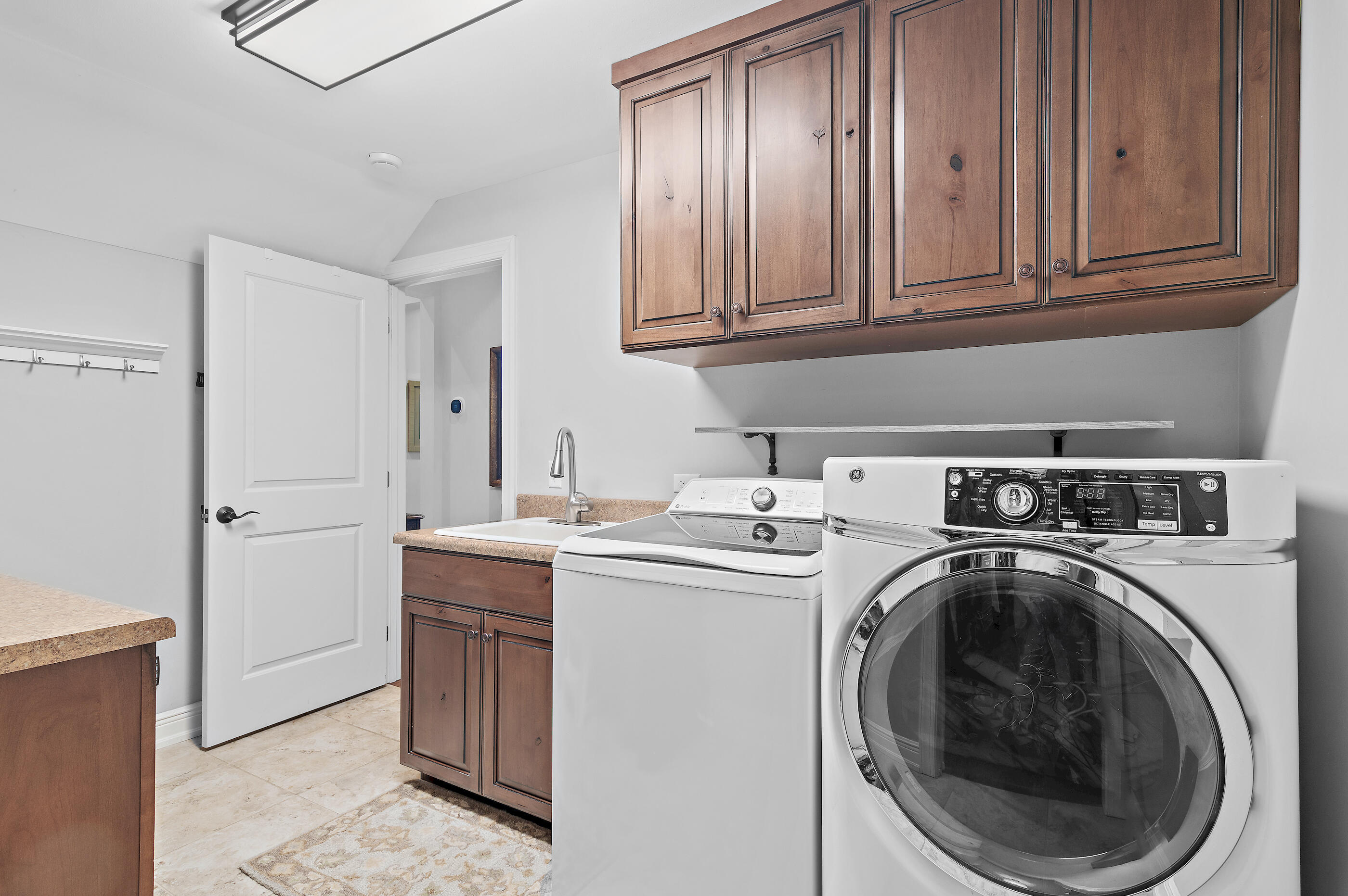 KELLY PLANTATION - Residential