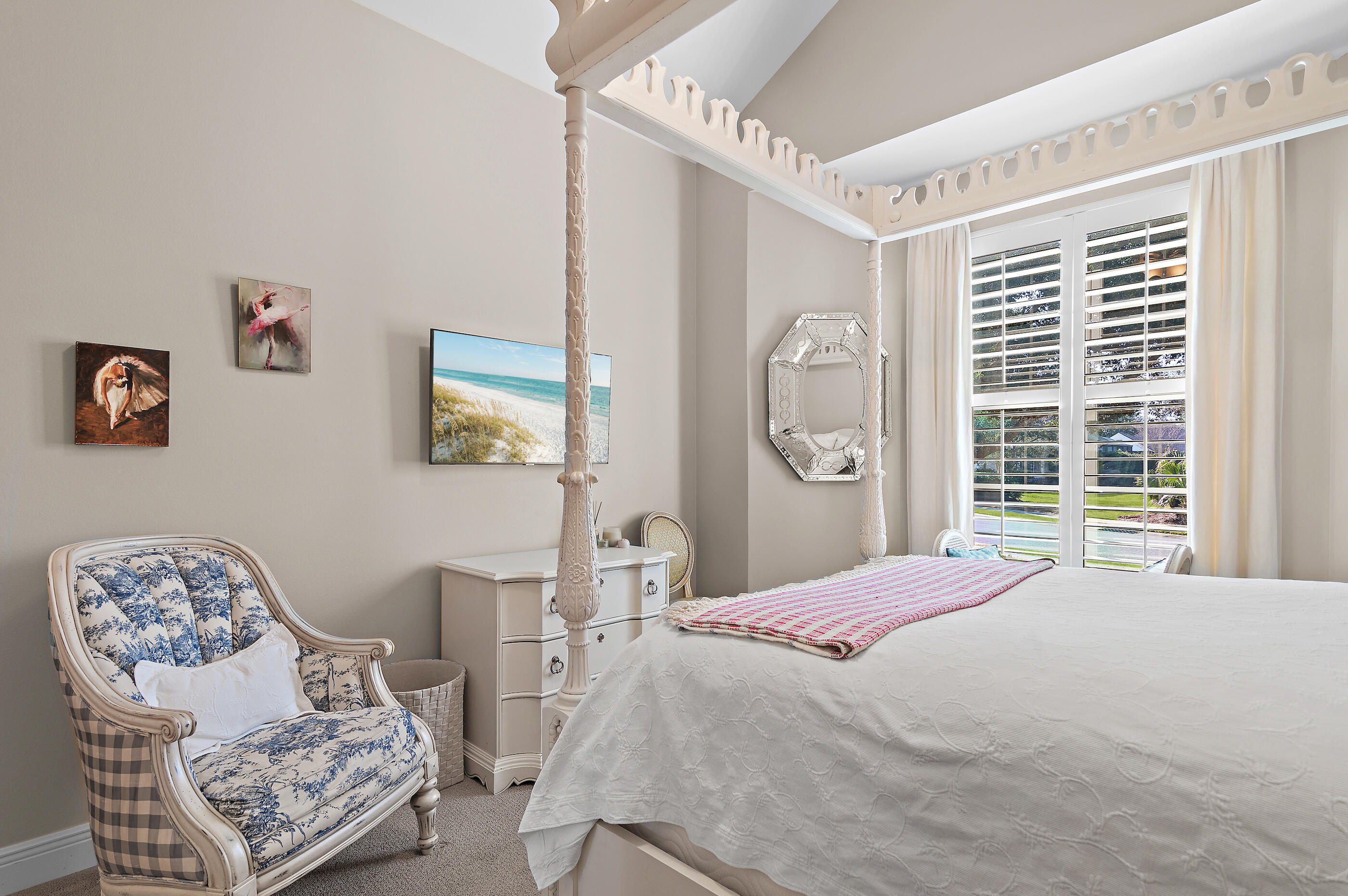 KELLY PLANTATION - Residential