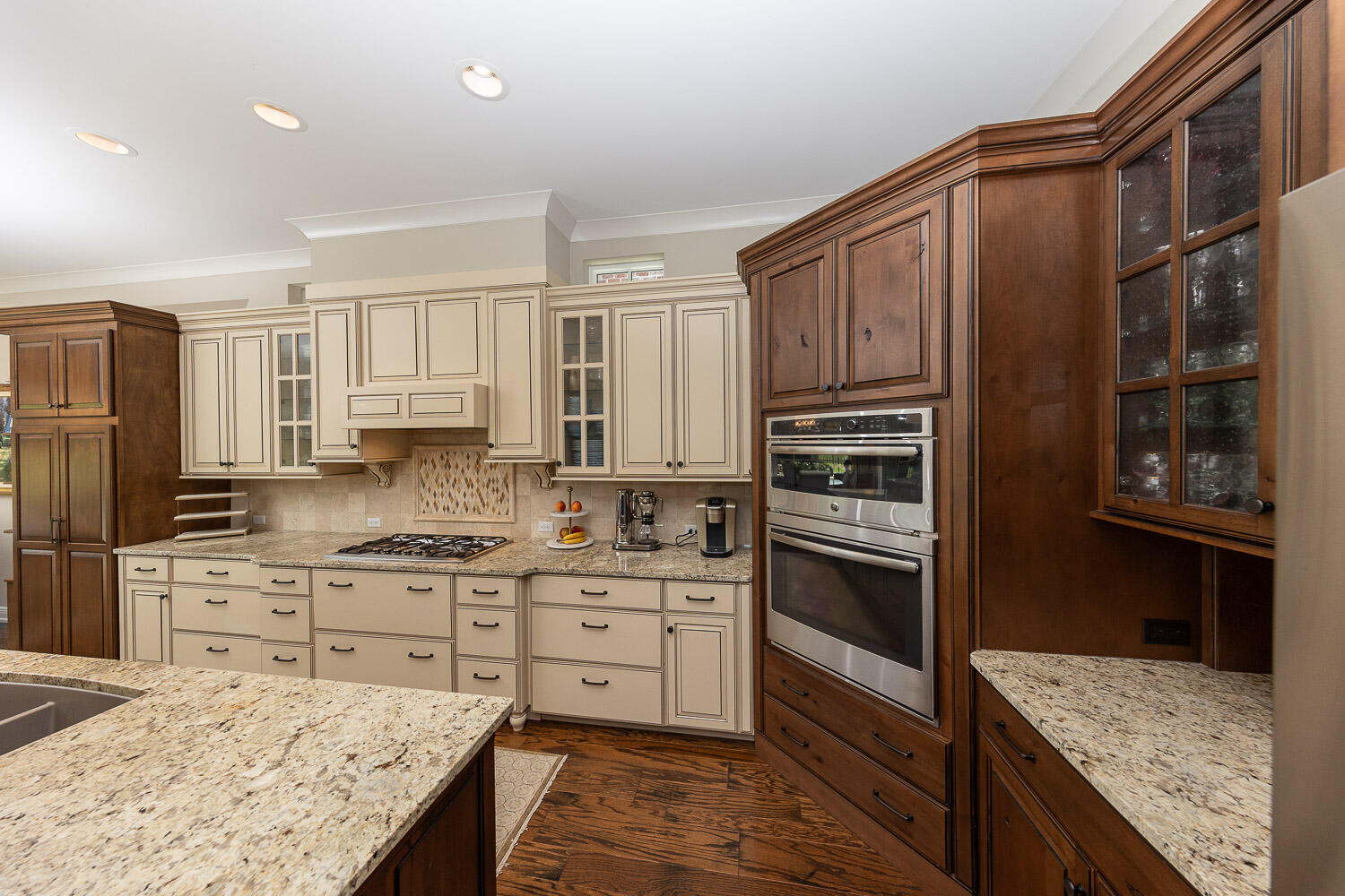 KELLY PLANTATION - Residential