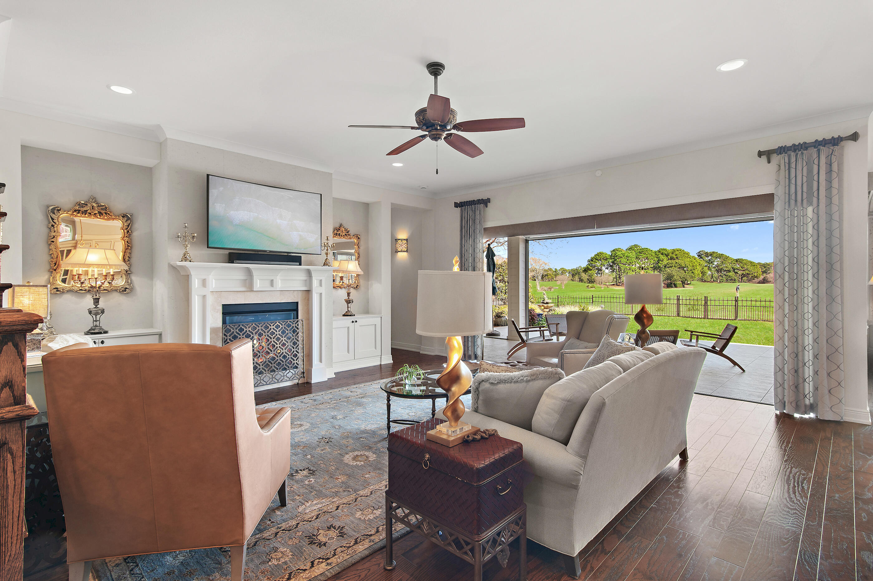 KELLY PLANTATION - Residential