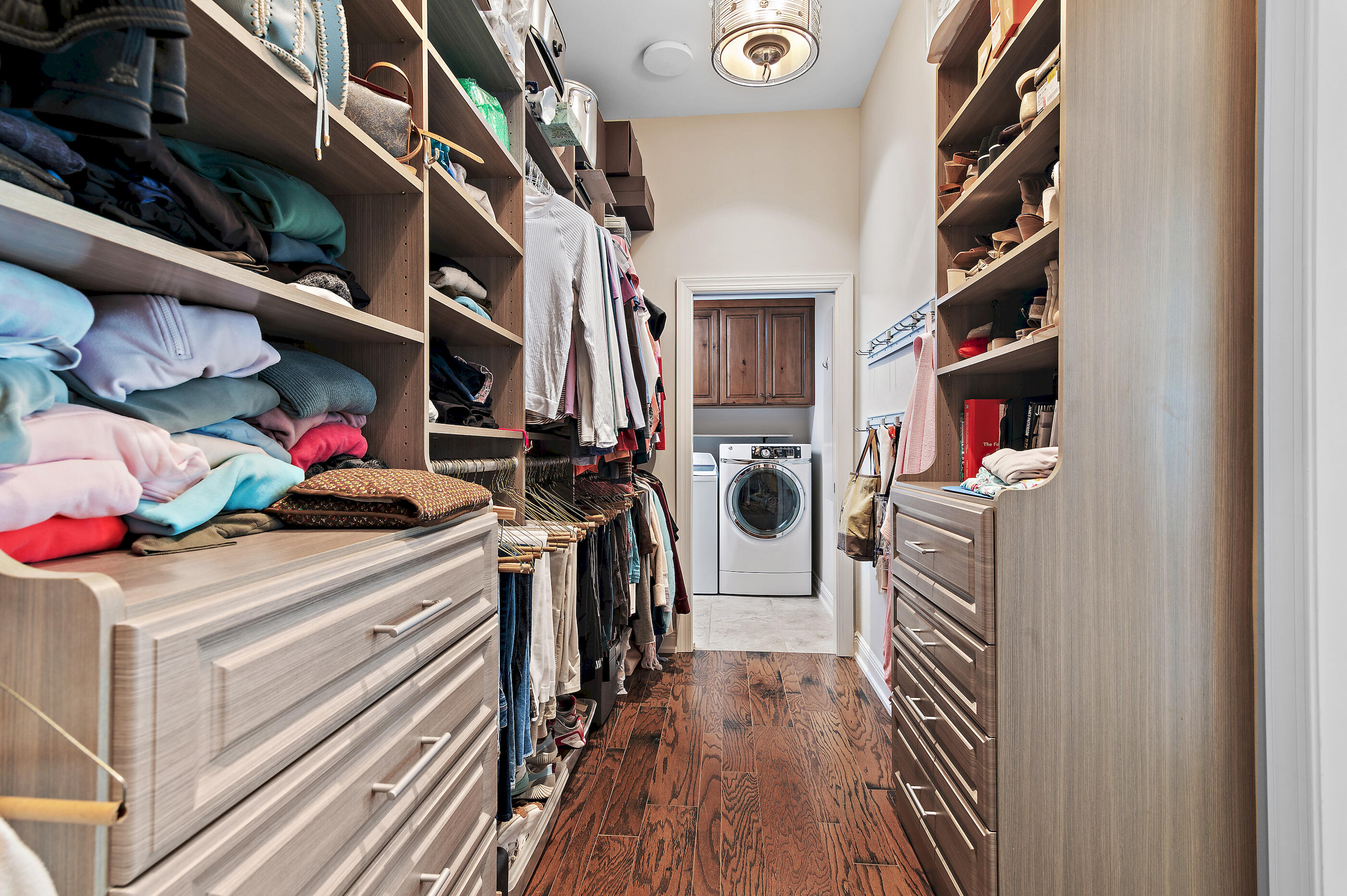 KELLY PLANTATION - Residential