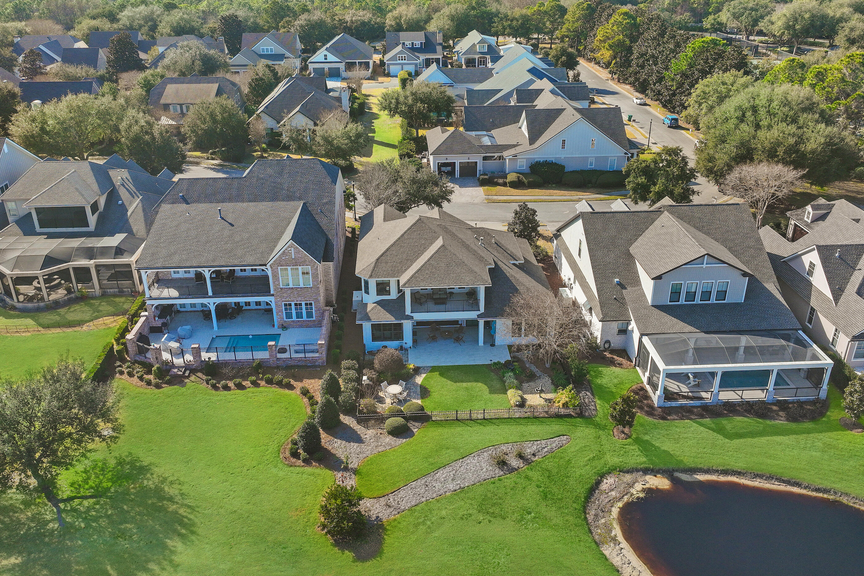 KELLY PLANTATION - Residential