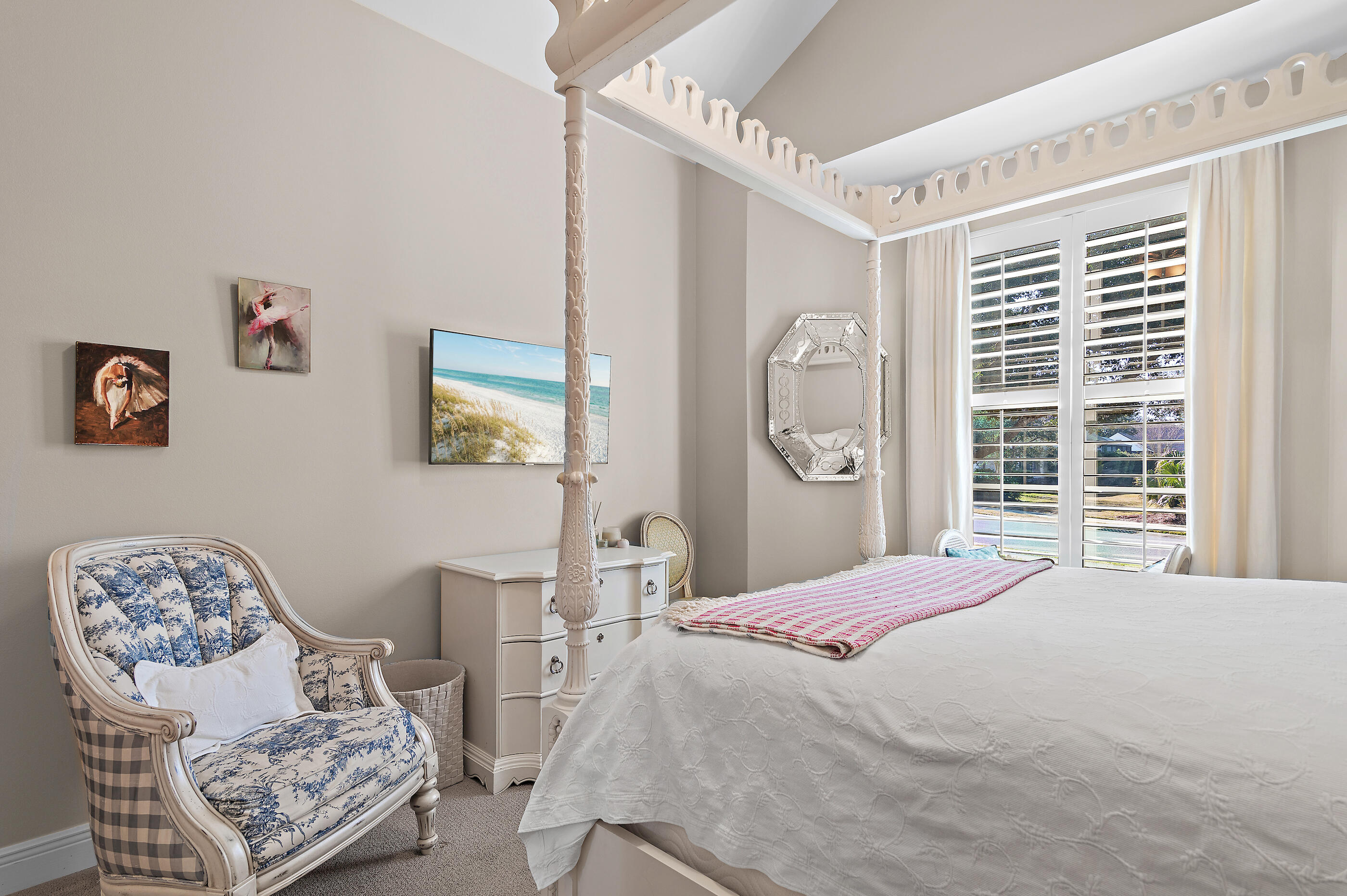 KELLY PLANTATION - Residential