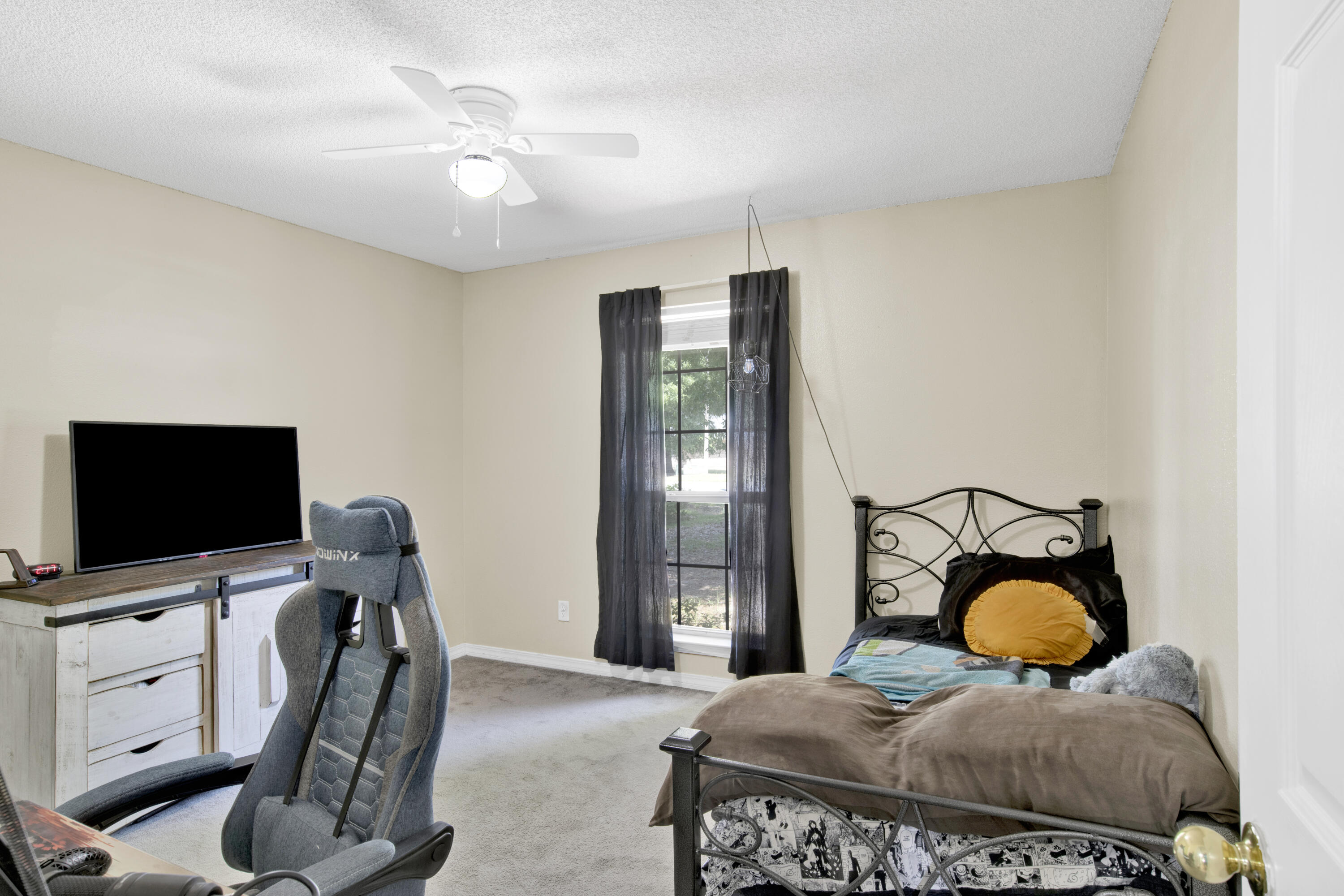 HAWK'S NEST - Residential