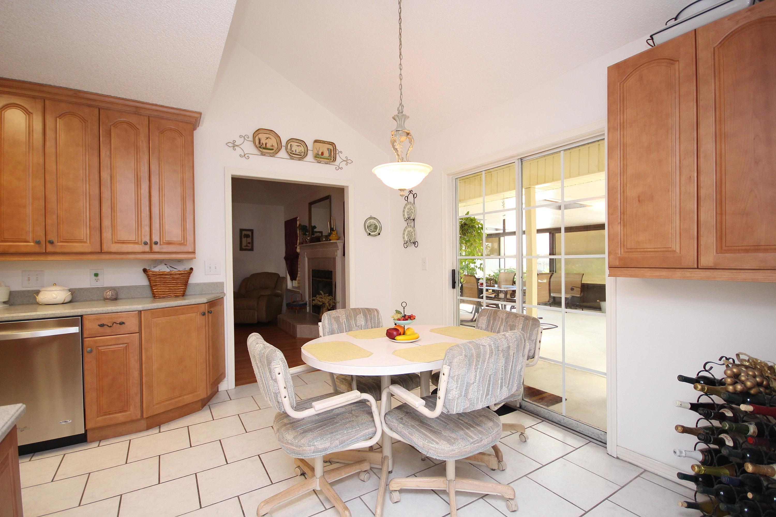 WOODLAND SHORES - Residential