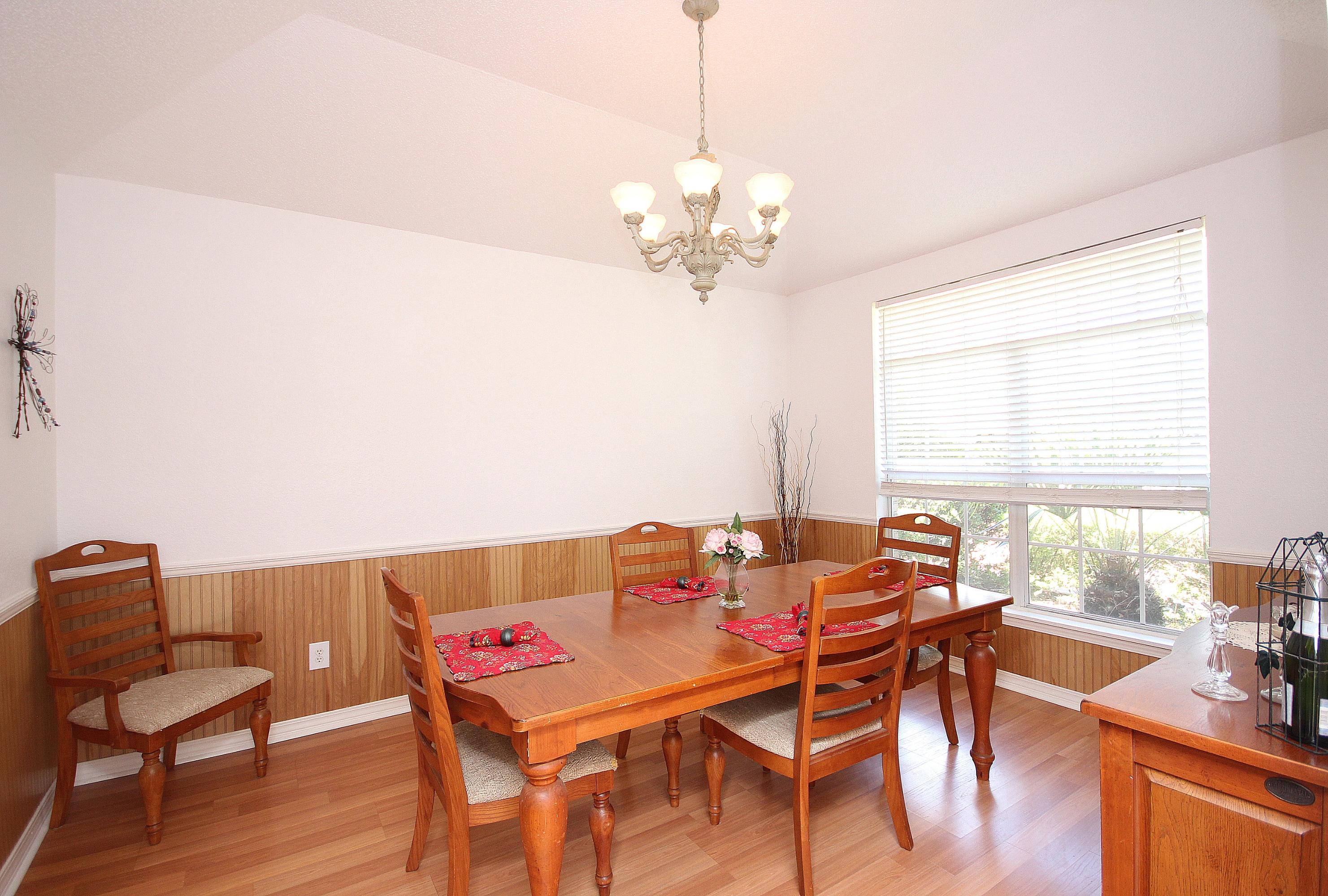 WOODLAND SHORES - Residential