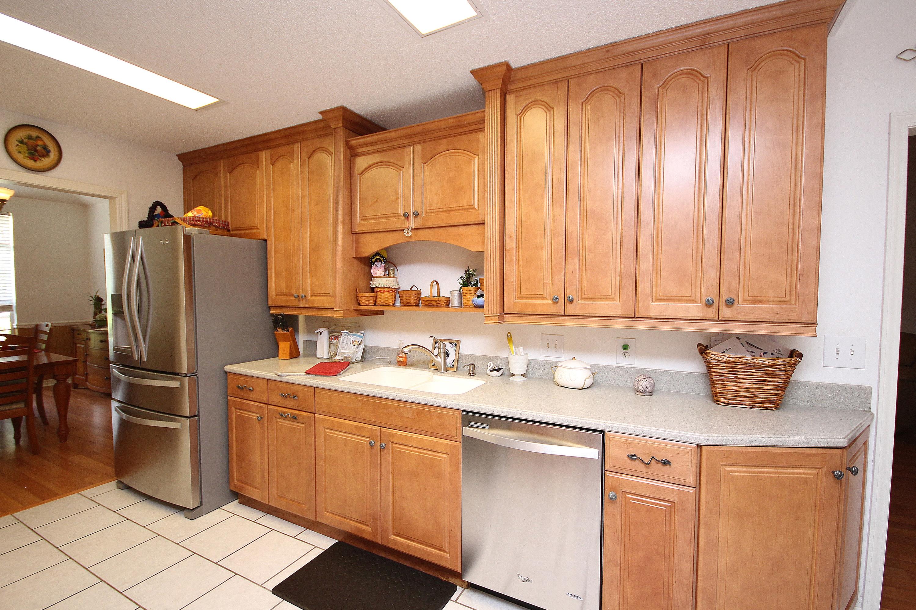 WOODLAND SHORES - Residential