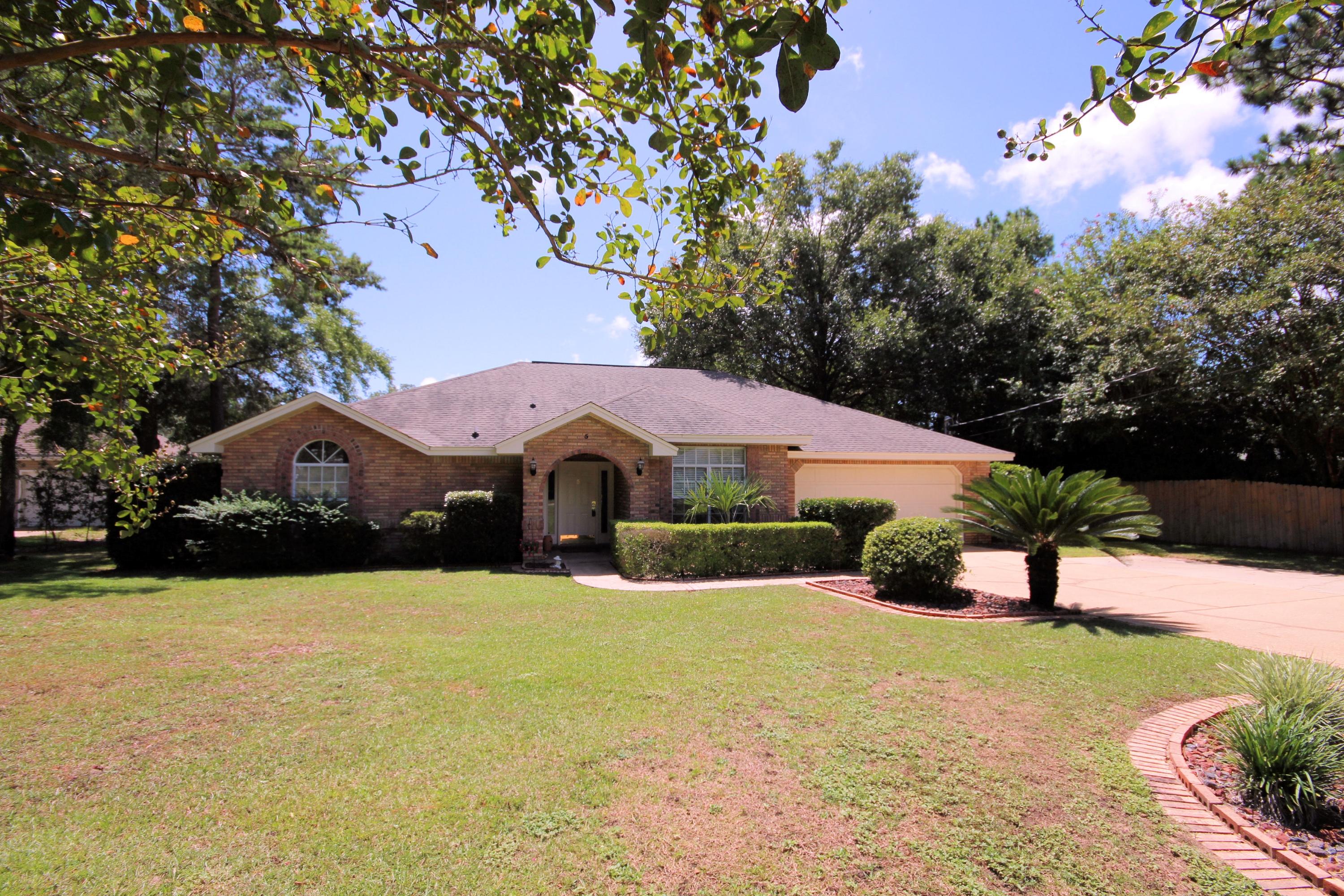 WOODLAND SHORES - Residential