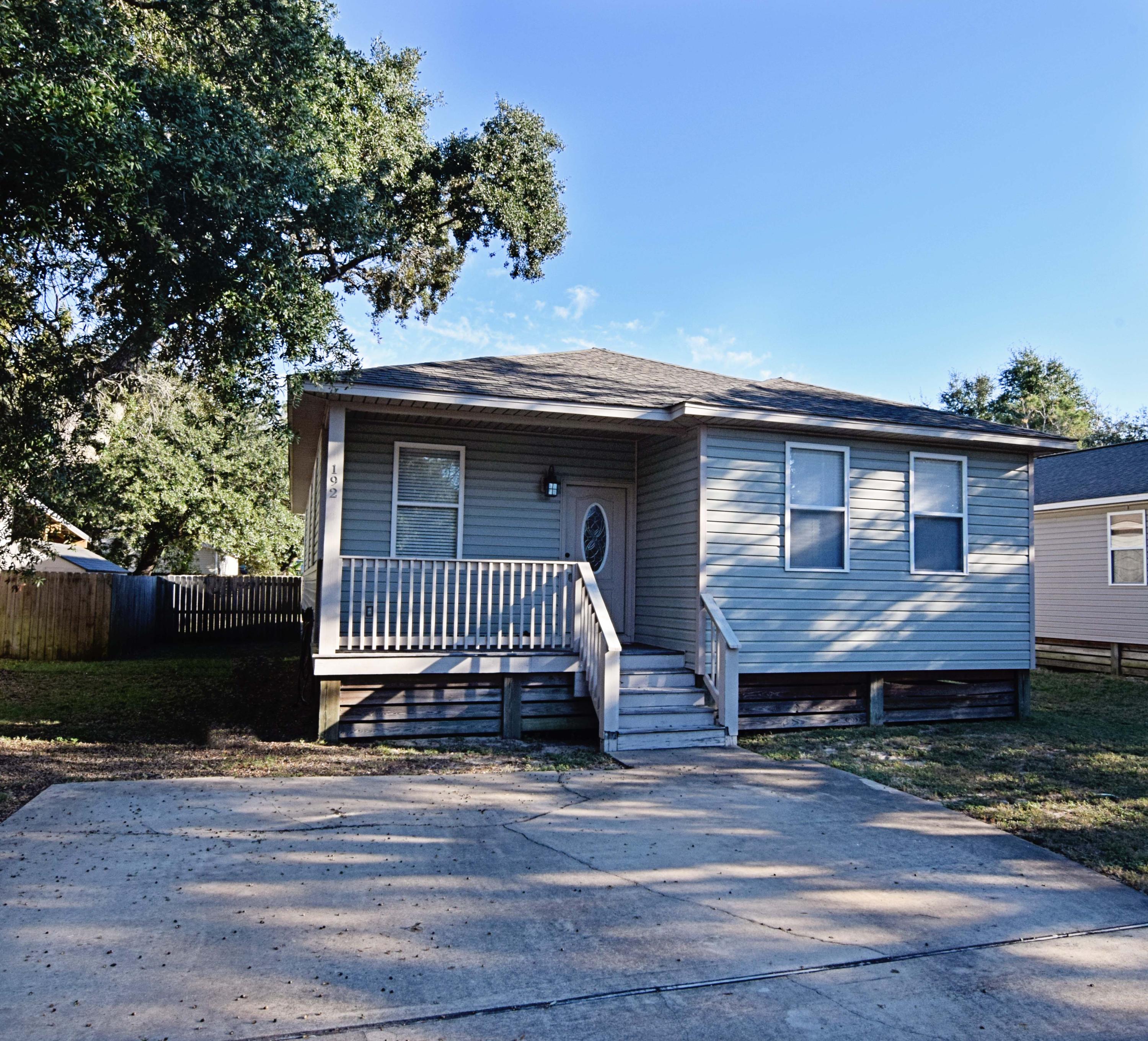 VILLA TASSO TOWN OF - Residential