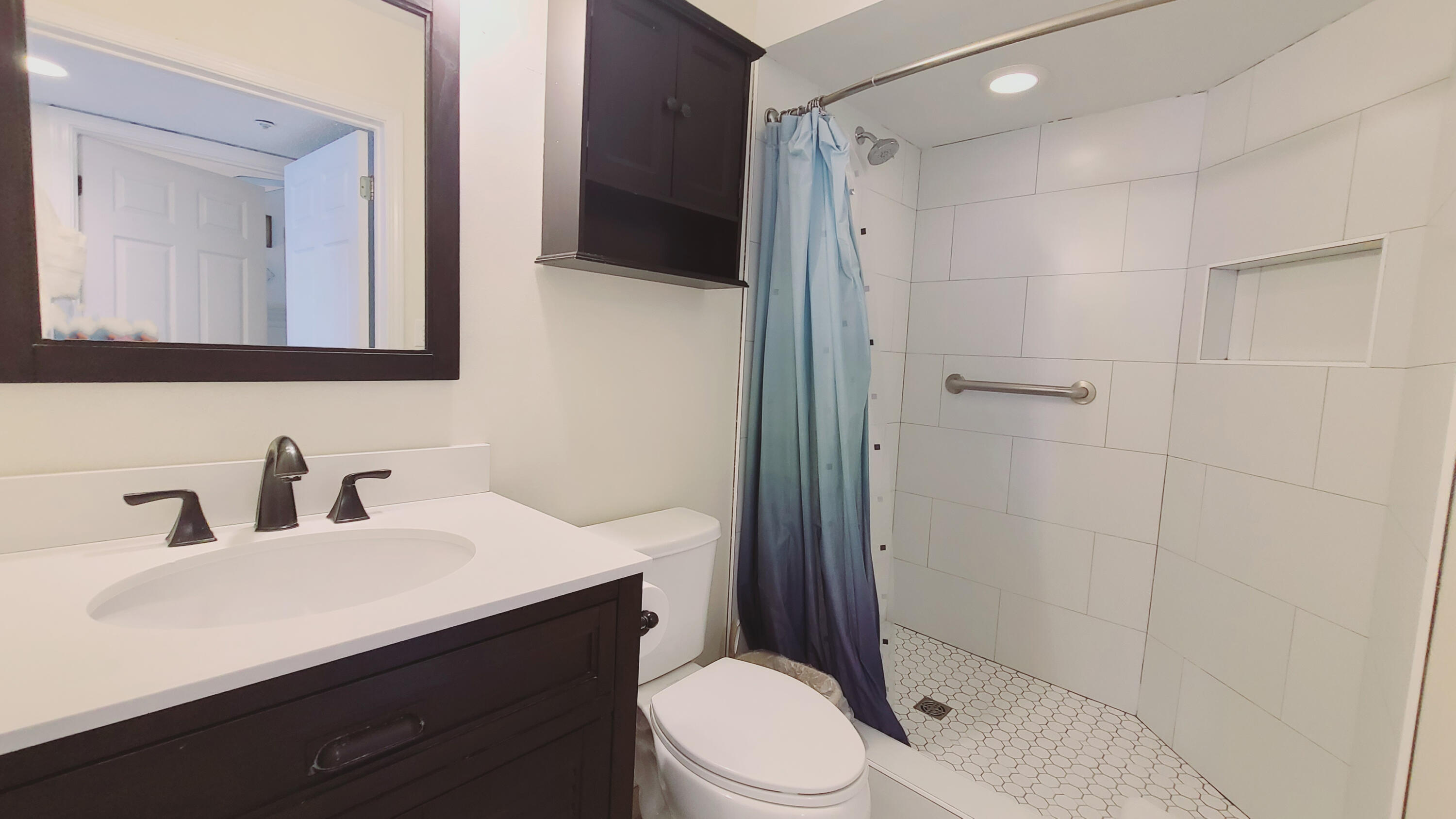 MARAVILLA CONDO 1 - Residential