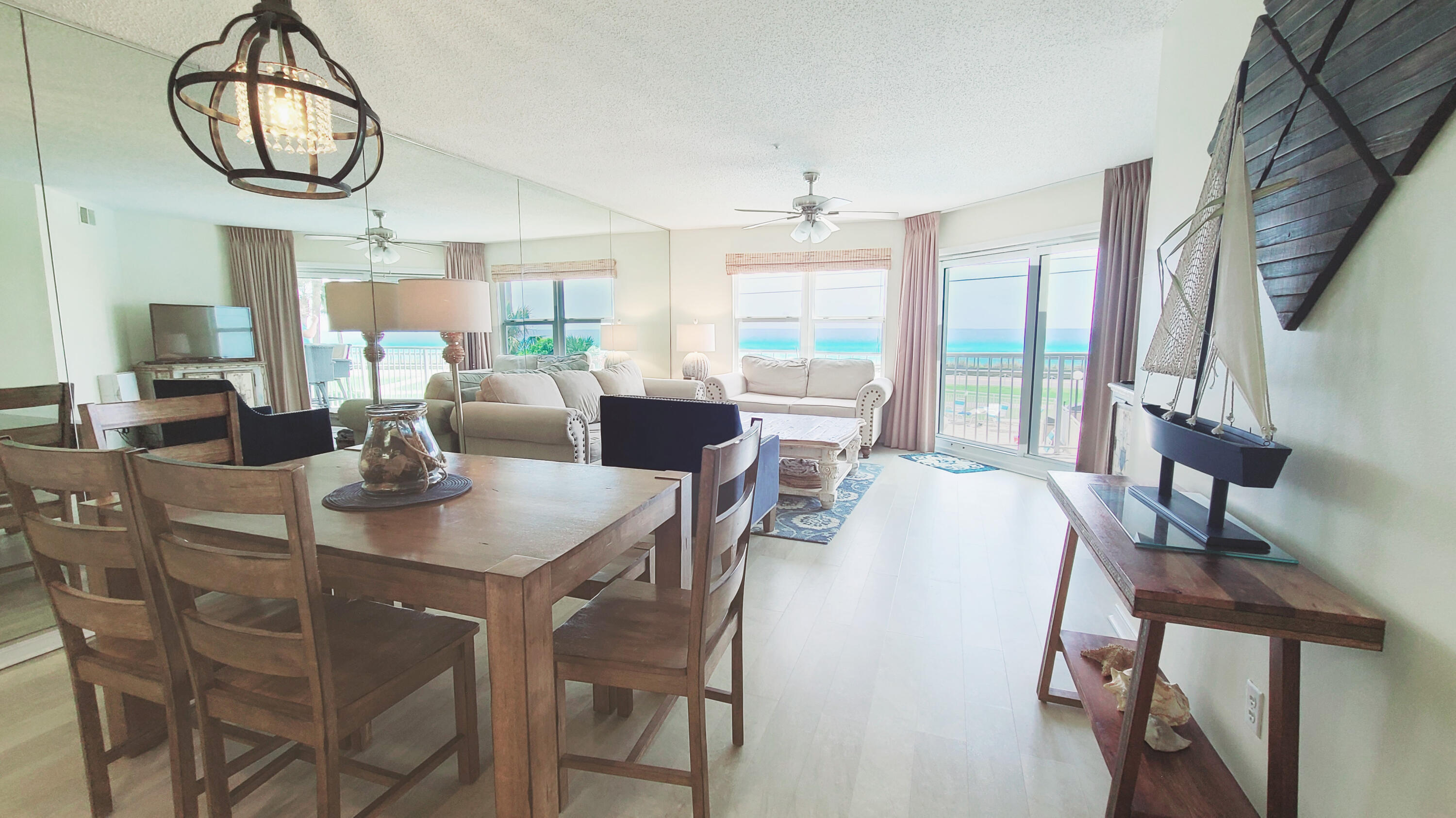 MARAVILLA CONDO 1 - Residential