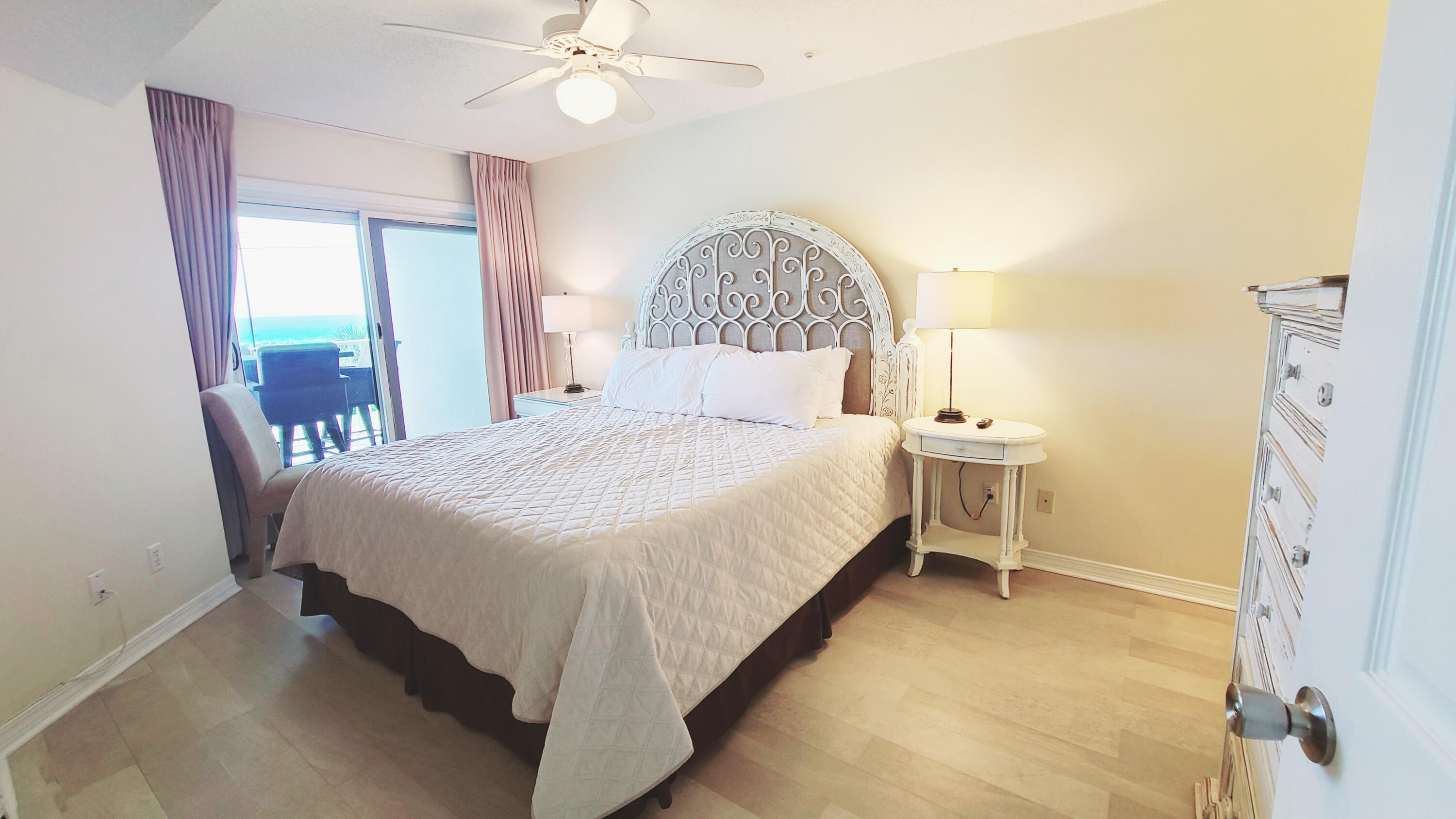 MARAVILLA CONDO 1 - Residential