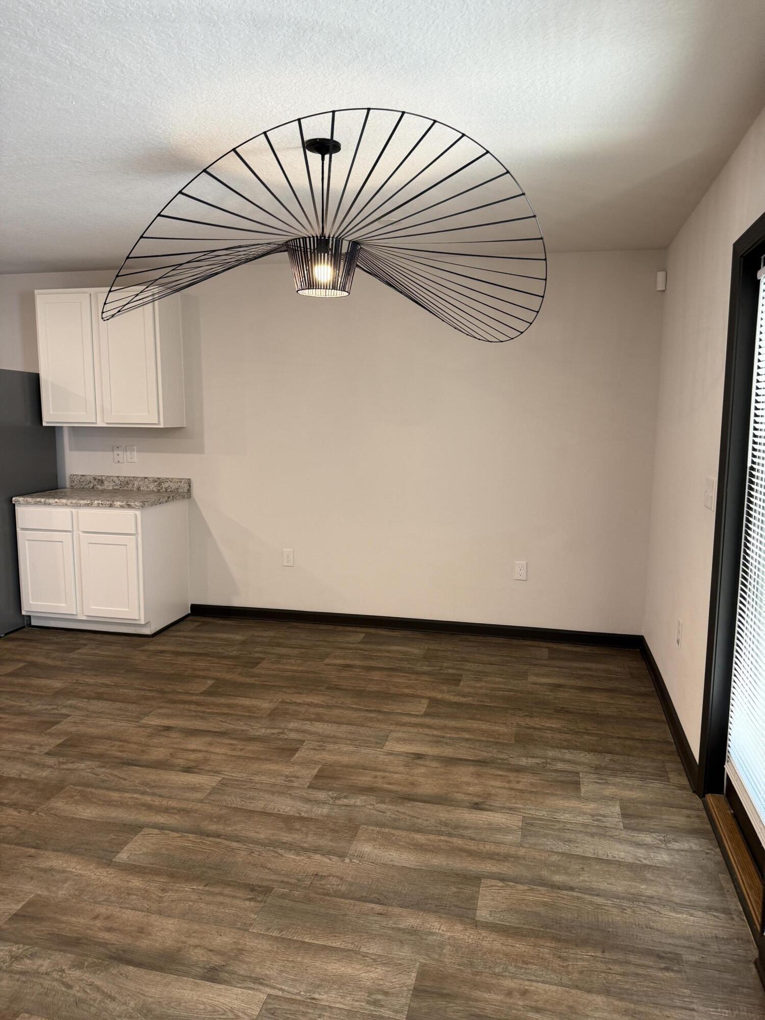 ASHTIN ESTATES - Residential Lease