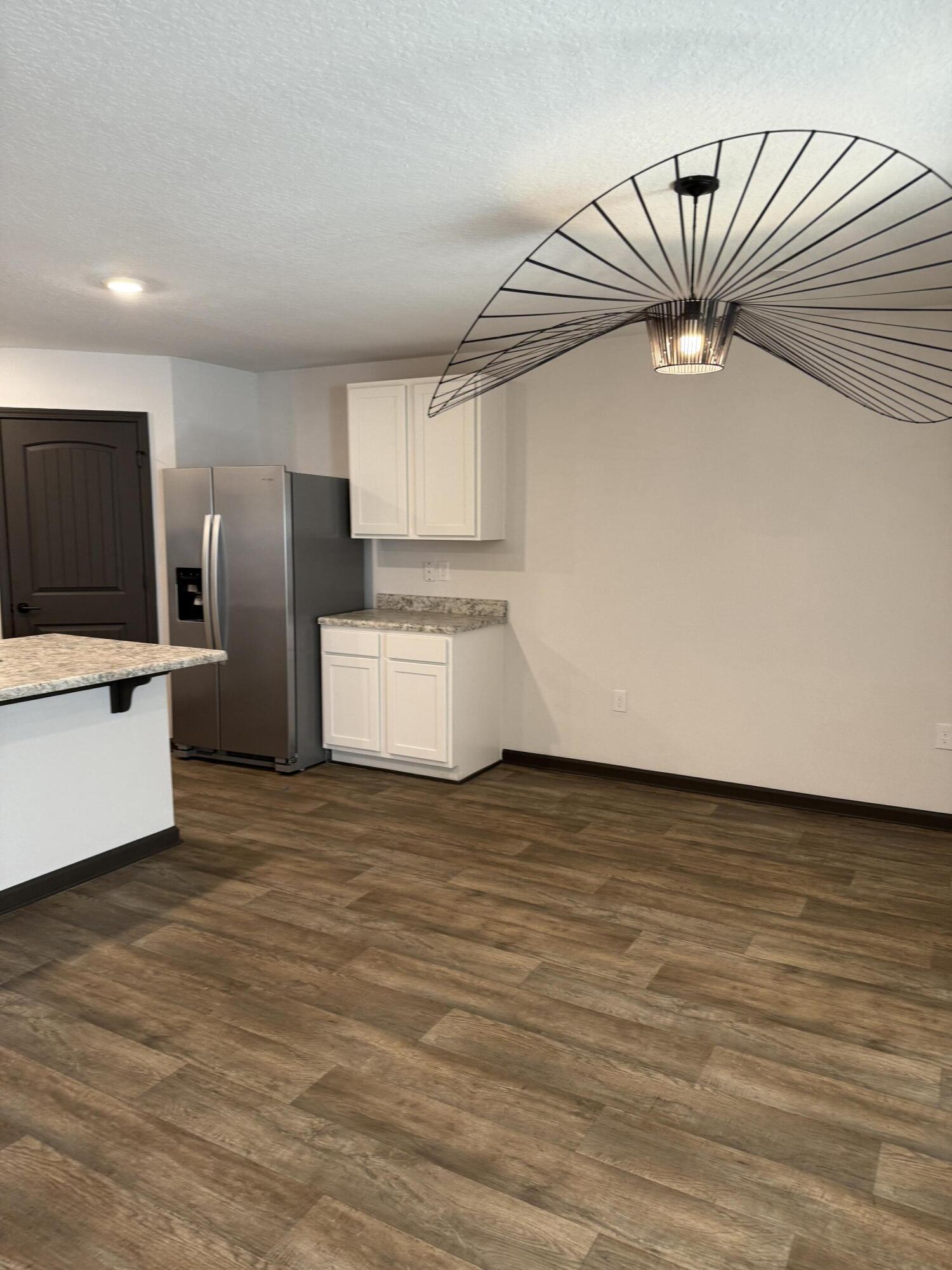 ASHTIN ESTATES - Residential Lease