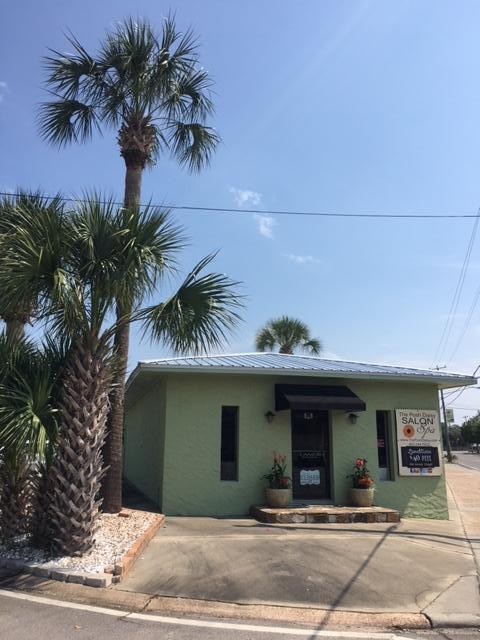 BEAUTIFUL PROFESSIONAL BUILDING THAT IS LOCATED VERY CLOSE TO HWY 98 AND DOWNTOWN FORT WALTON BEACH. THE SPACE IS CURRENTLY BEING USED AS A SALON BUT COULD EASILY BE CONVERTED TO AN OFFICE OR RETAIL SPACE.