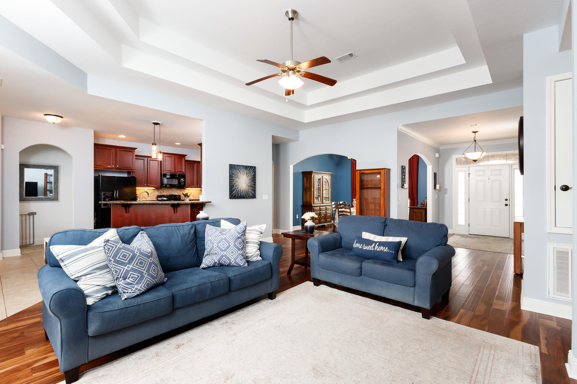 BROWNSTONE MANOR - Residential