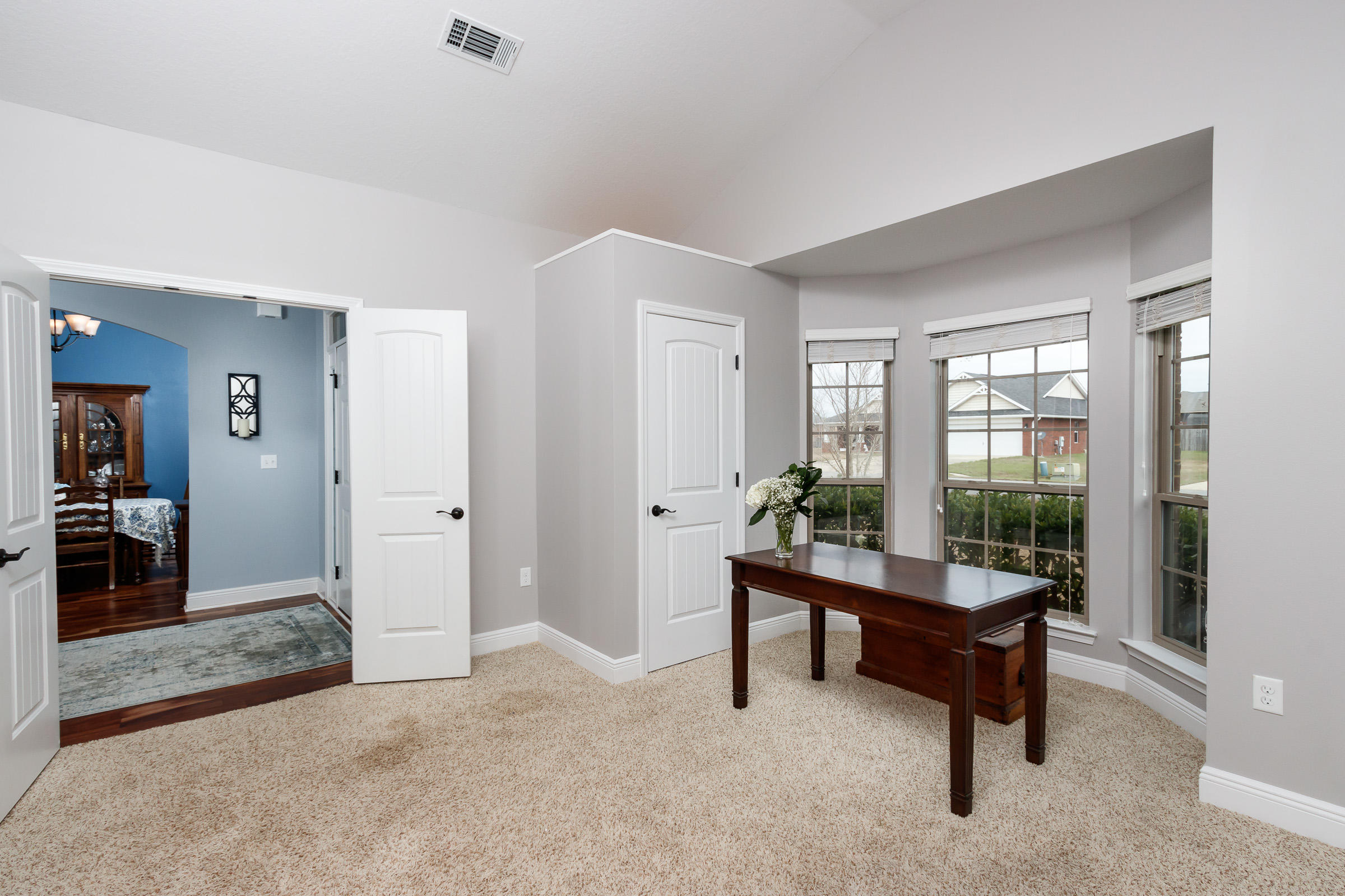 BROWNSTONE MANOR - Residential