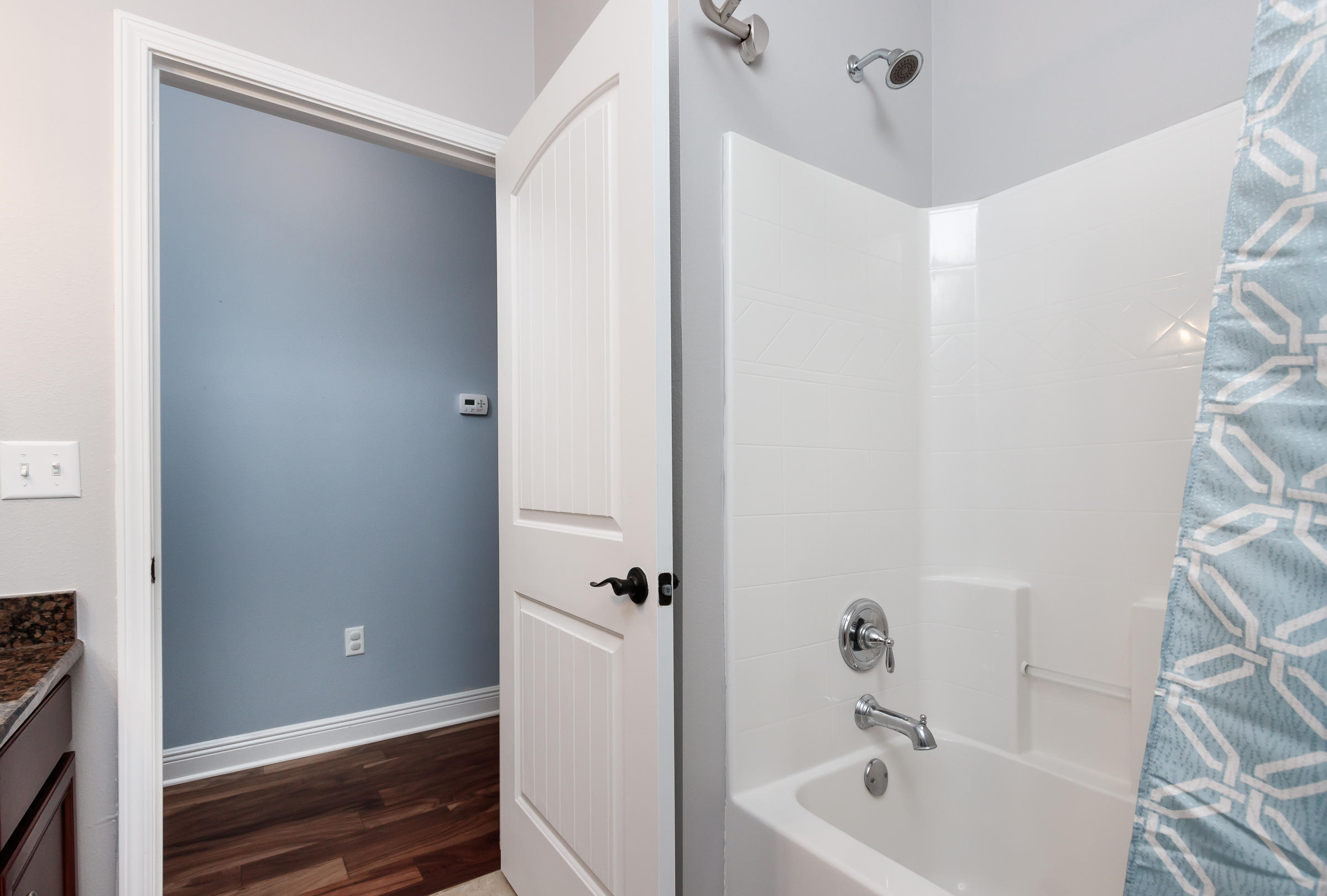 BROWNSTONE MANOR - Residential