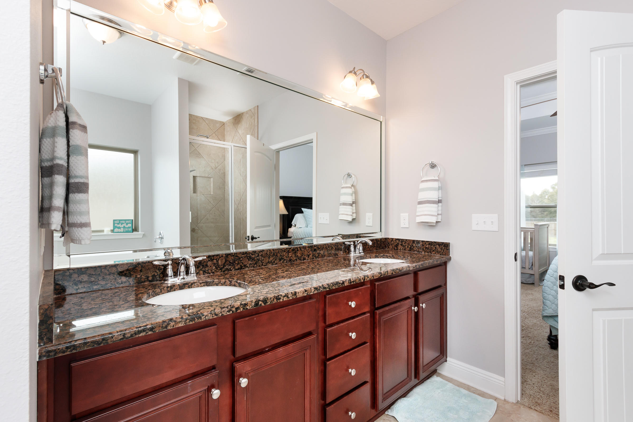 BROWNSTONE MANOR - Residential