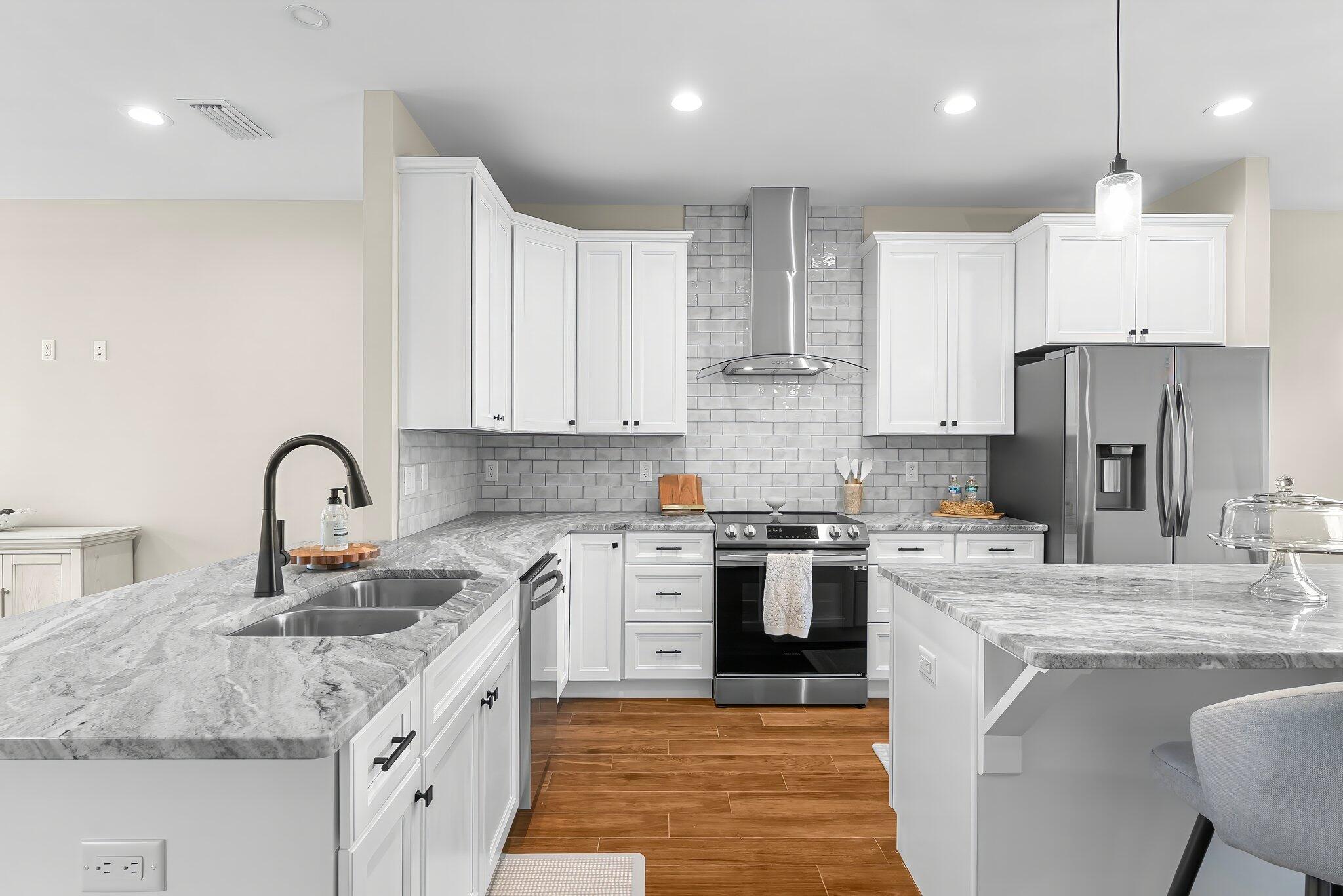 NO RECORDED SUBDIVISION - Residential