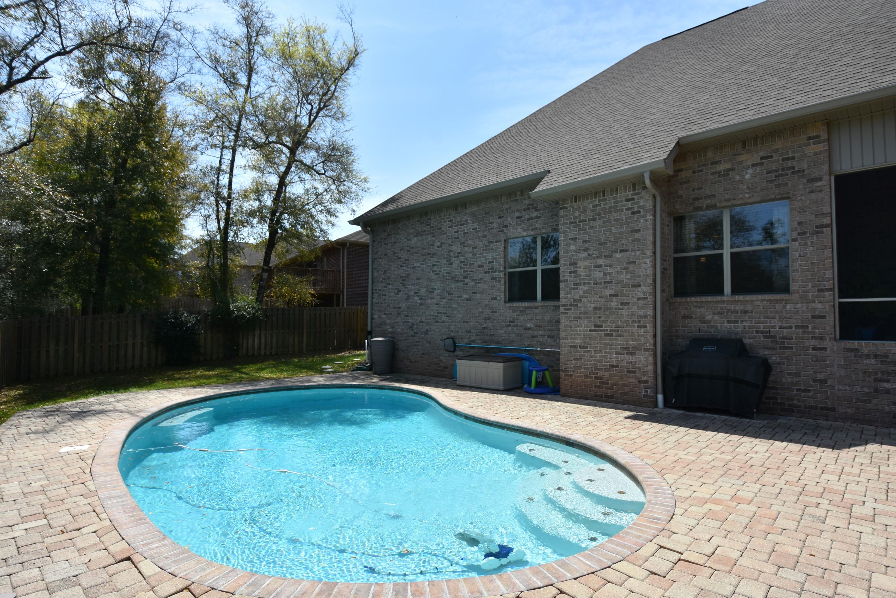 FOX VALLEY - Residential