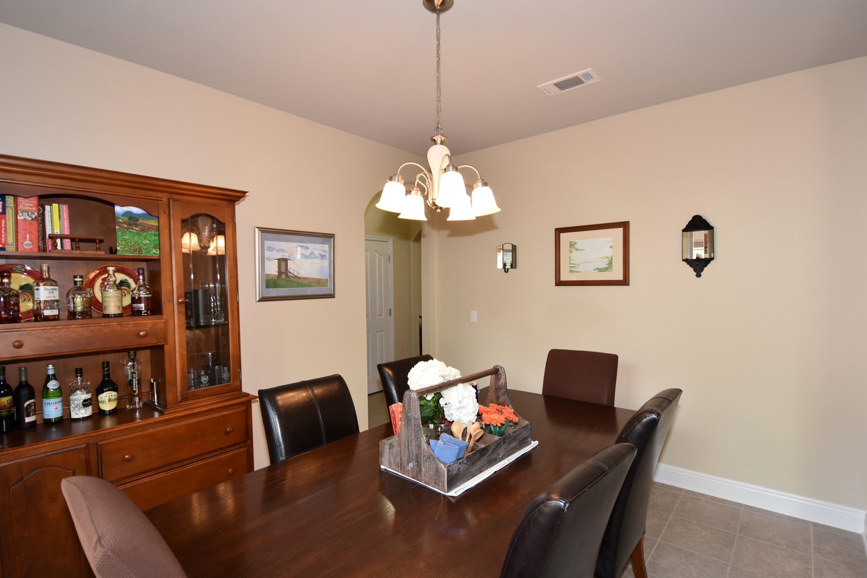 FOX VALLEY - Residential