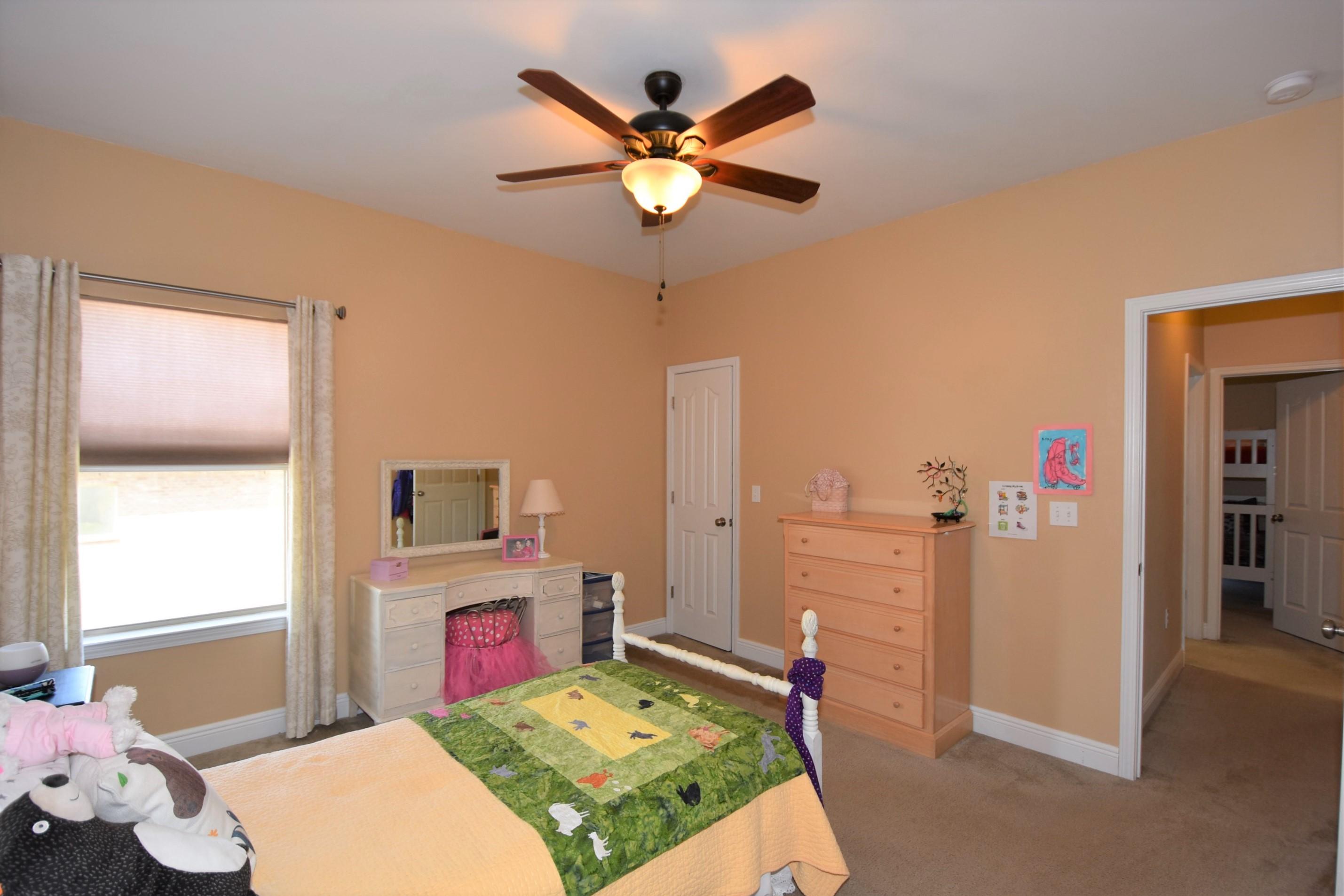 FOX VALLEY - Residential