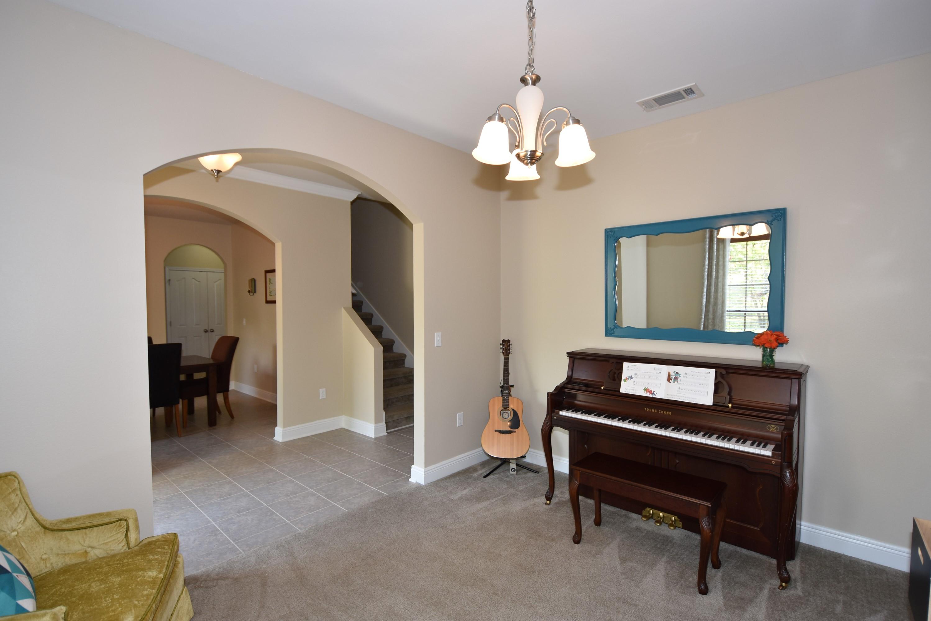 FOX VALLEY - Residential