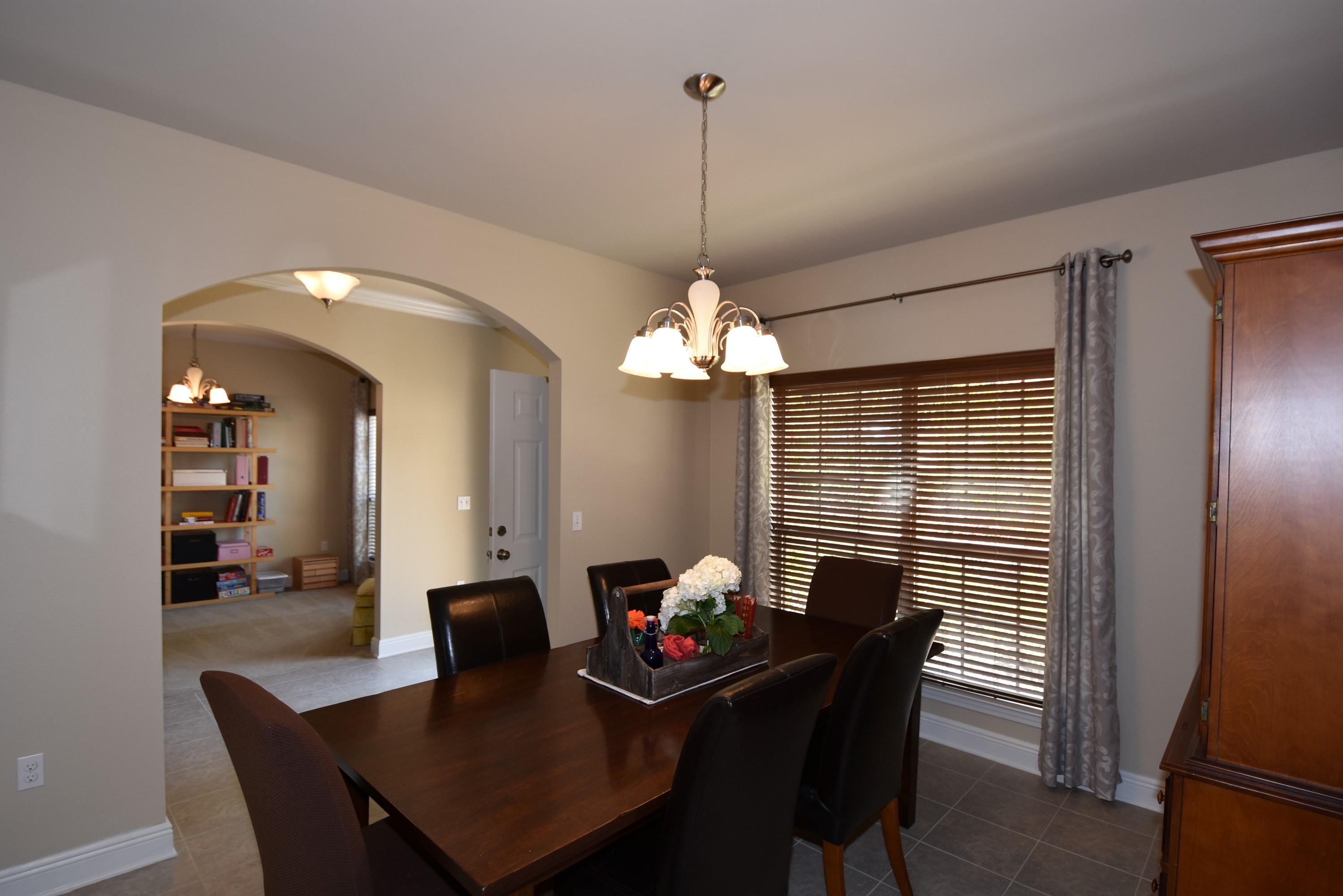 FOX VALLEY - Residential