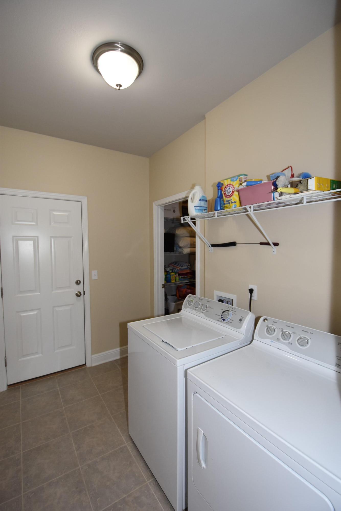 FOX VALLEY - Residential