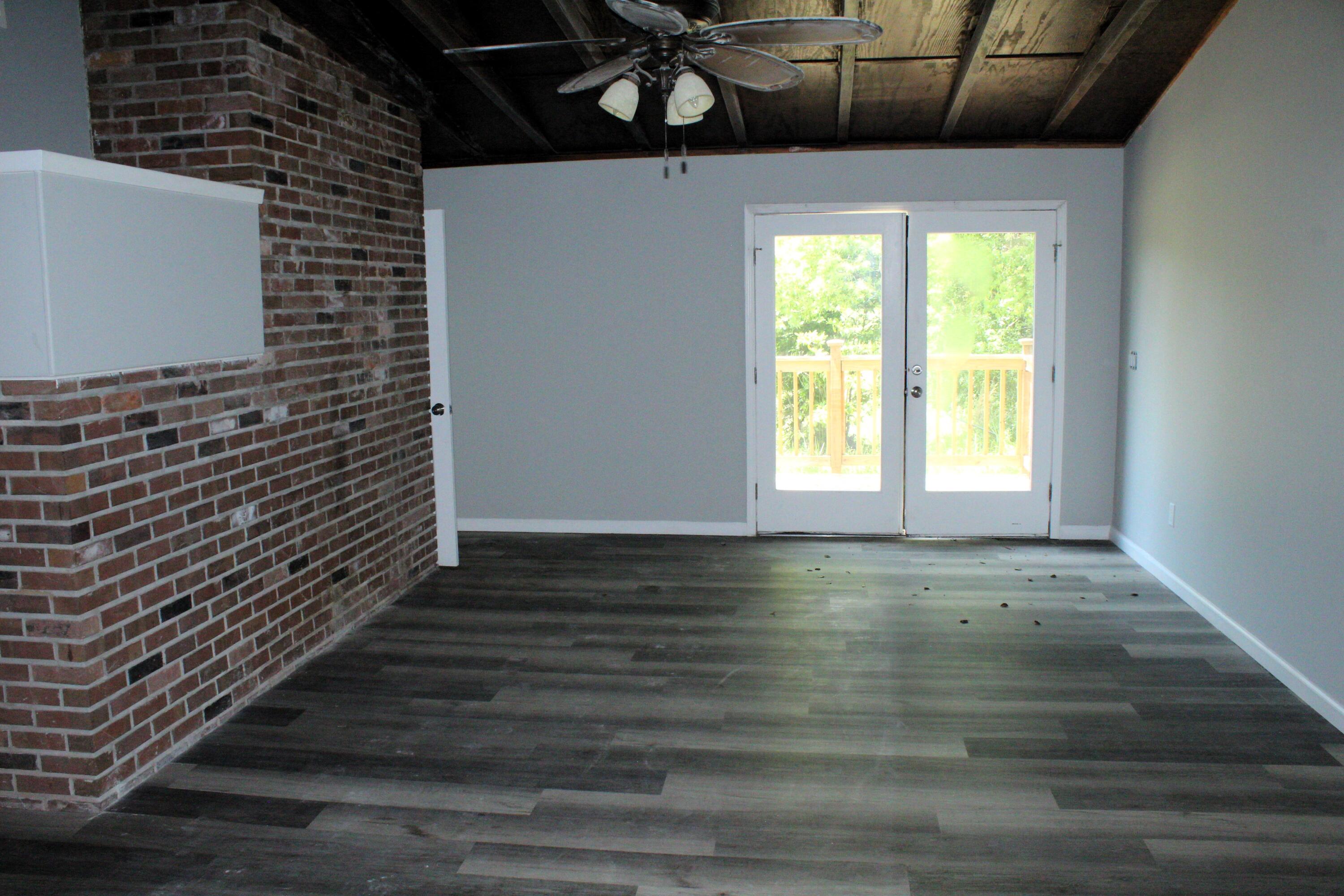 CAROLINE ADDN UNIT 3 - Residential