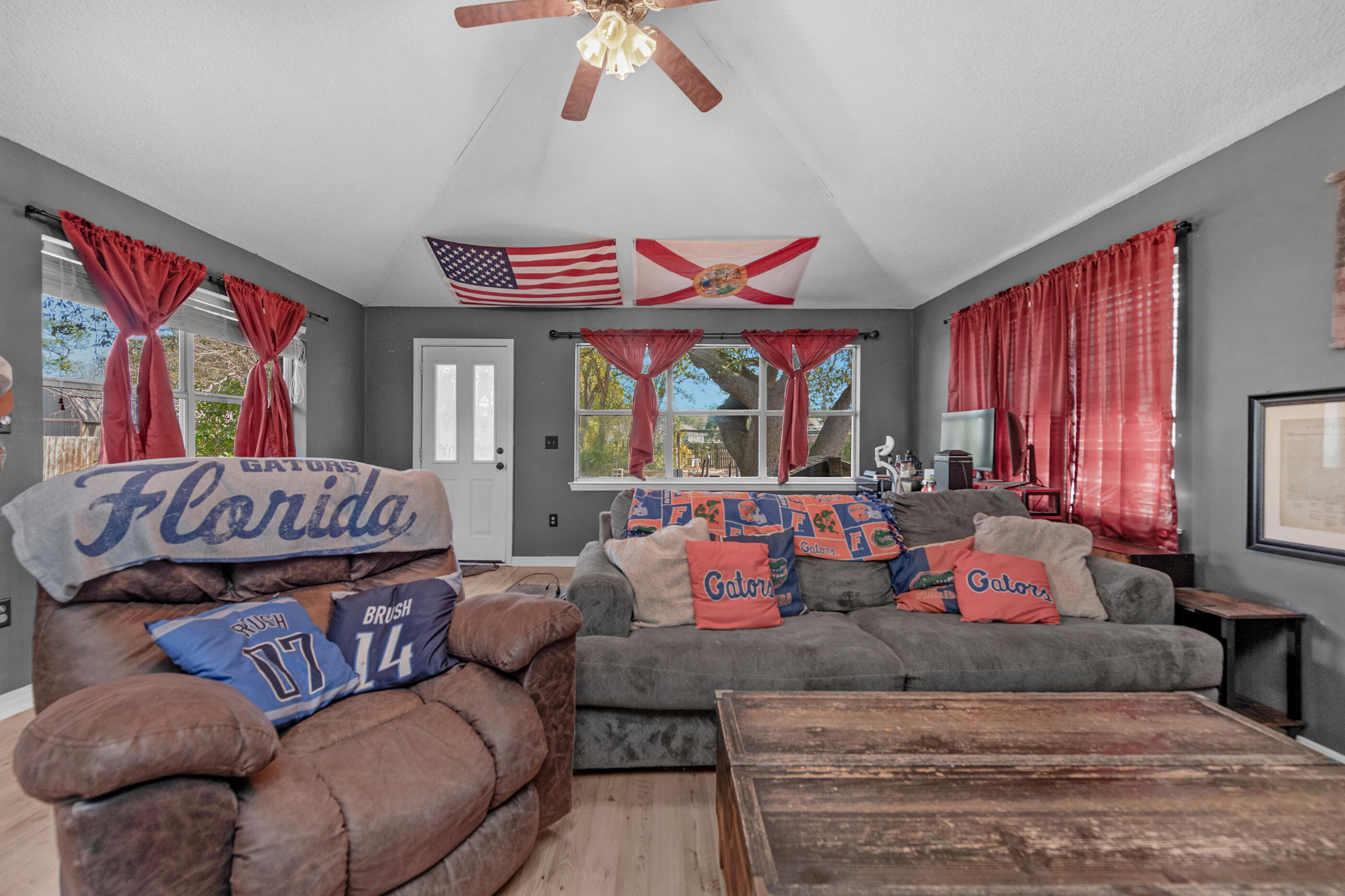 HOLLEY BY THE SEA - Residential