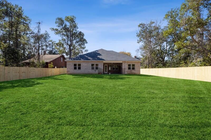 ST ANDREWS NORTH BLUEWATER BAY - Residential