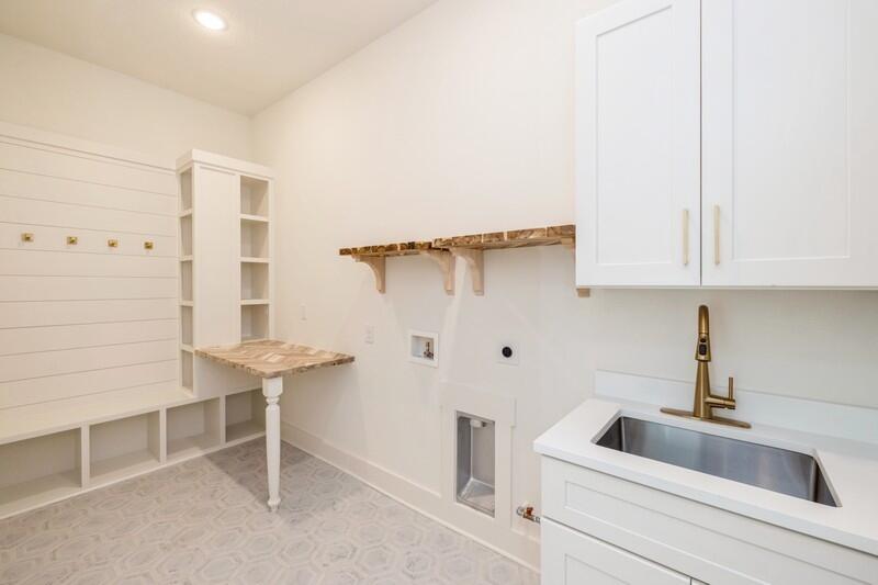 ST ANDREWS NORTH BLUEWATER BAY - Residential
