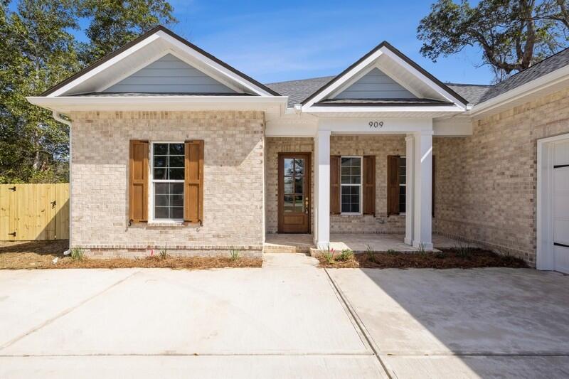 ST ANDREWS NORTH BLUEWATER BAY - Residential