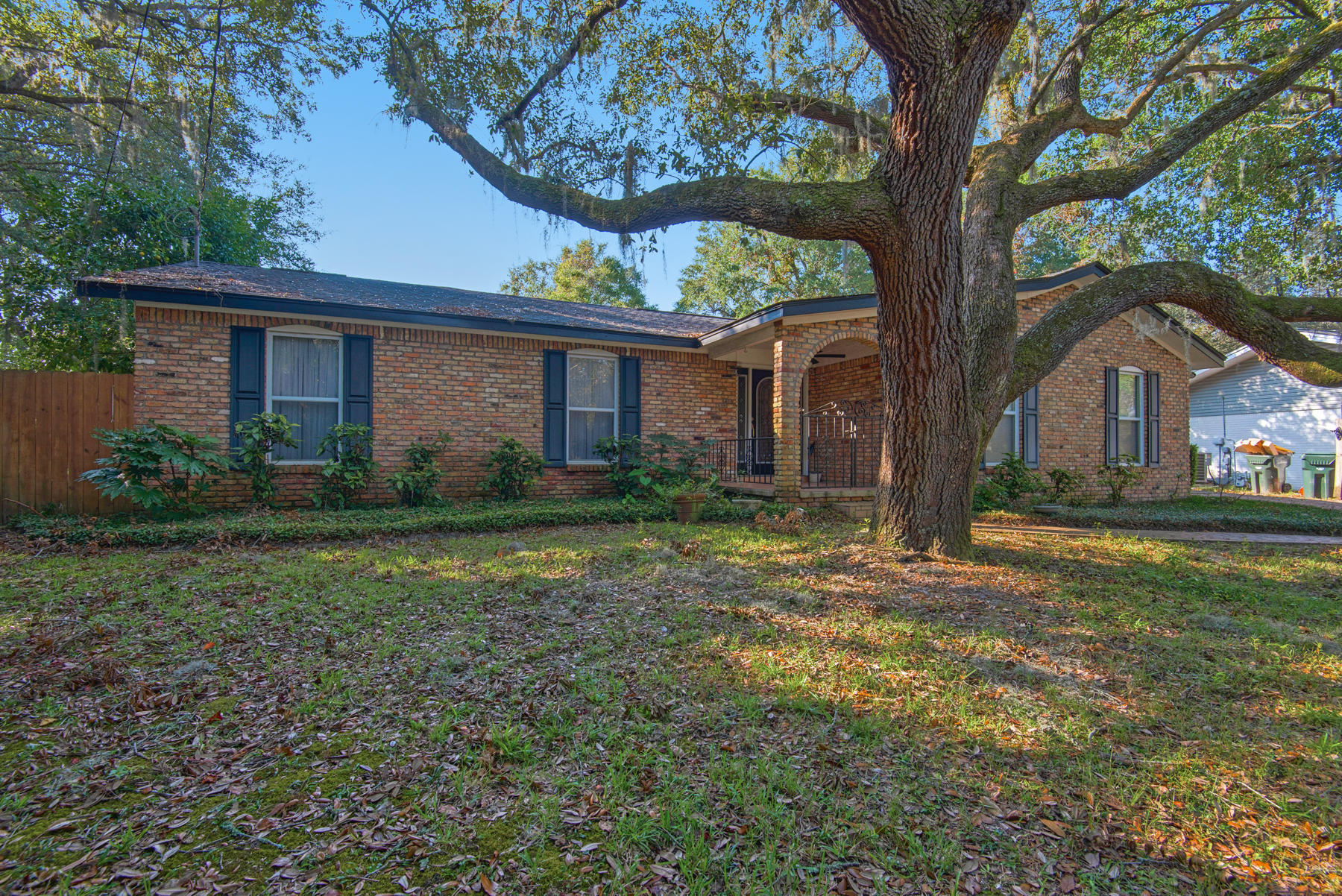 BAYOU WOODS 4TH ADD - Residential